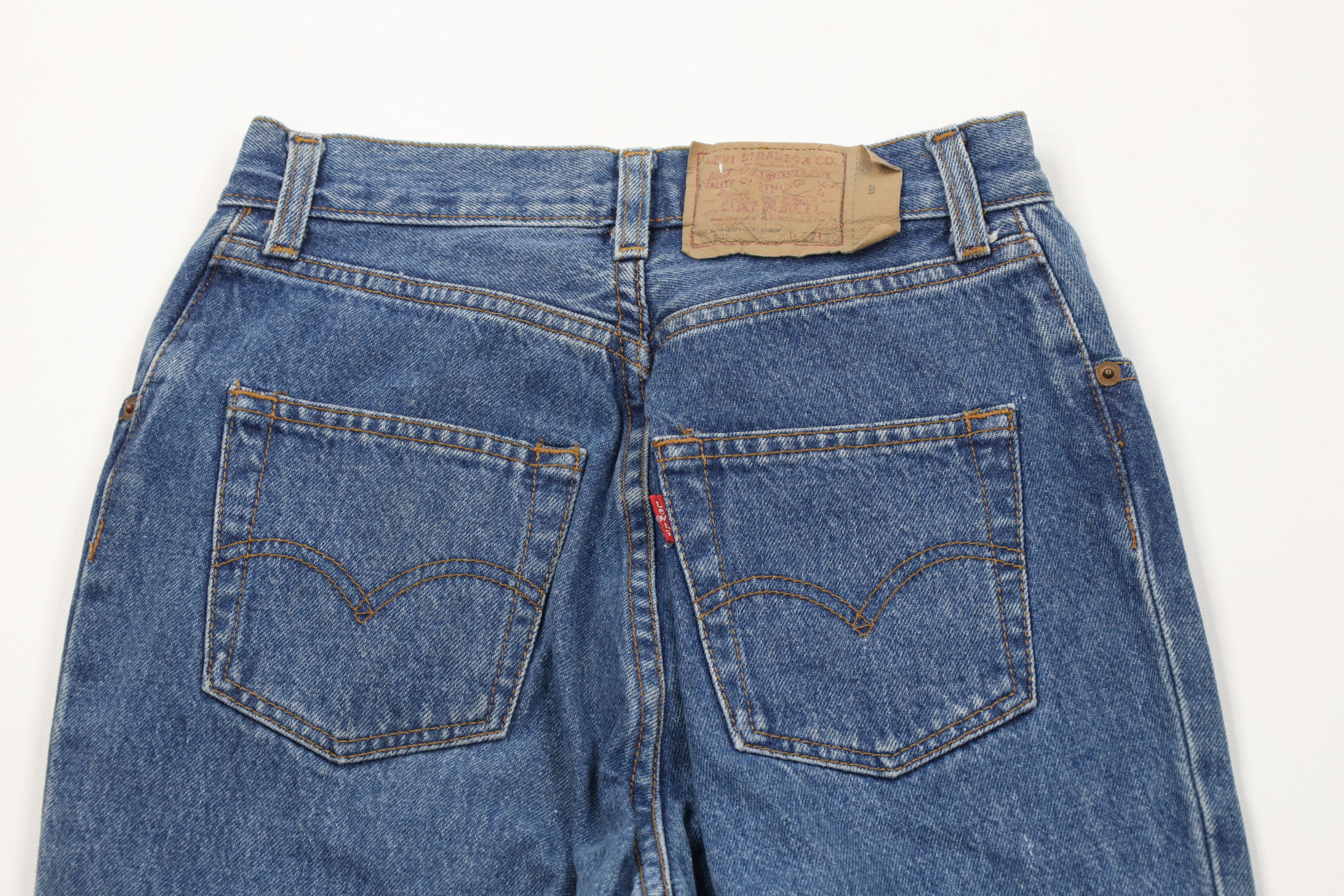 Levi's Vintage 90s Levis 901xx Button Fly High Waisted Mom Jeans Size 27" / US 4 / IT 40 - 11 Thumbnail