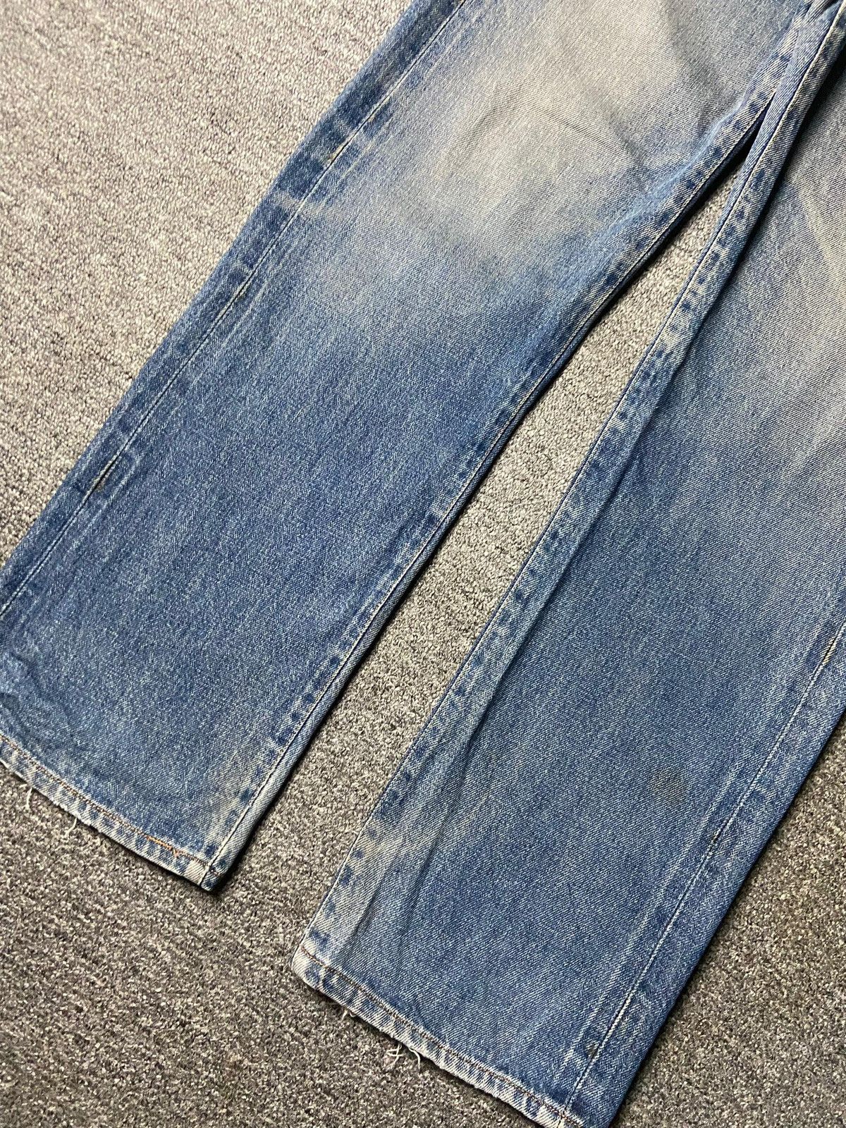 Japanese Brand Antimode Japanese Brand Distressed Jeans (165) Size US 29 - 12 Thumbnail