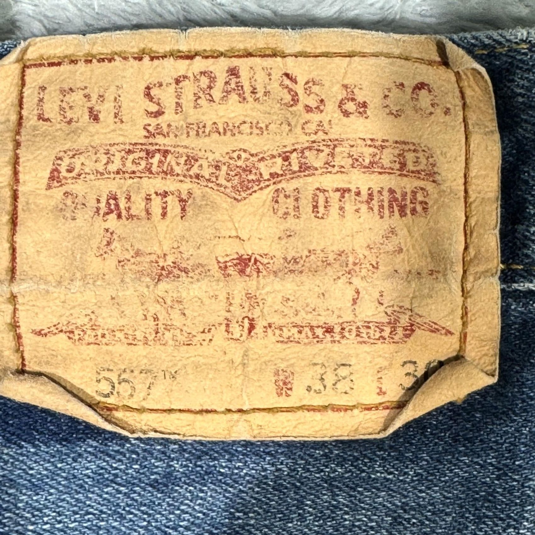 Levi's VINTAGE Levi’s 557 Jeans Mens 38x30 Blue Relaxed Boot Cut Denim Tightening Not Applicable Size US 38 / EU 54 - 3 Thumbnail