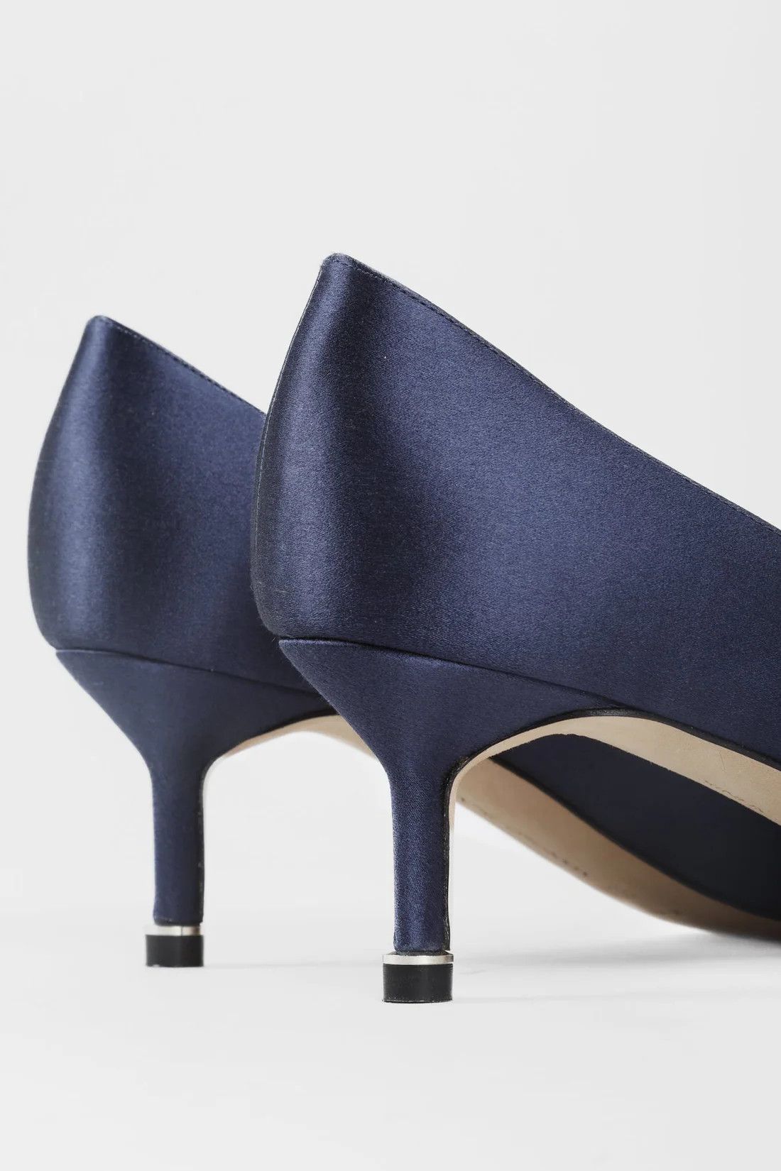 Manolo Blahnik Manolo Blahnik Hangisi Blue Satin Jewel Pumps Size US 5.5 / IT 35.5 - 9 Thumbnail