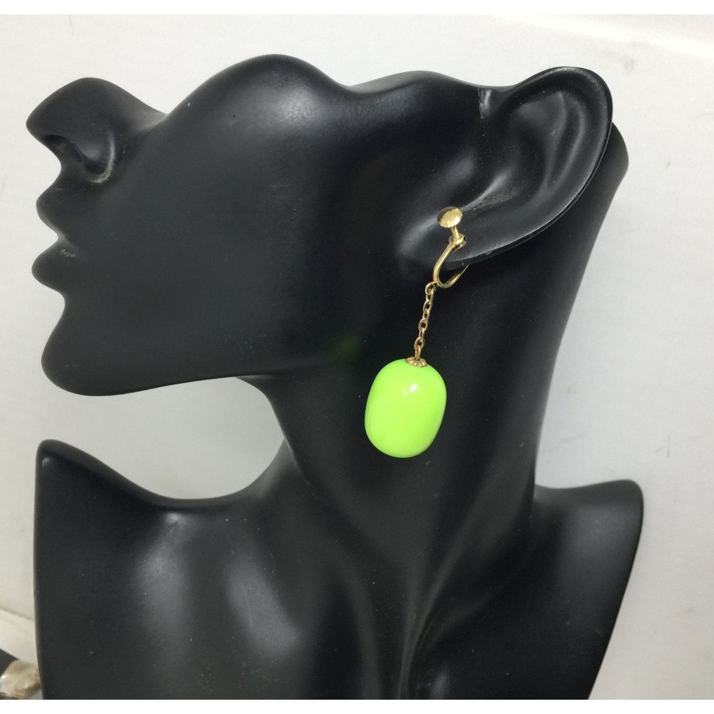 Other Women's Green and Gold Tone Clip On Screw Back Earrings Size ONE SIZE - 1 Thumbnail