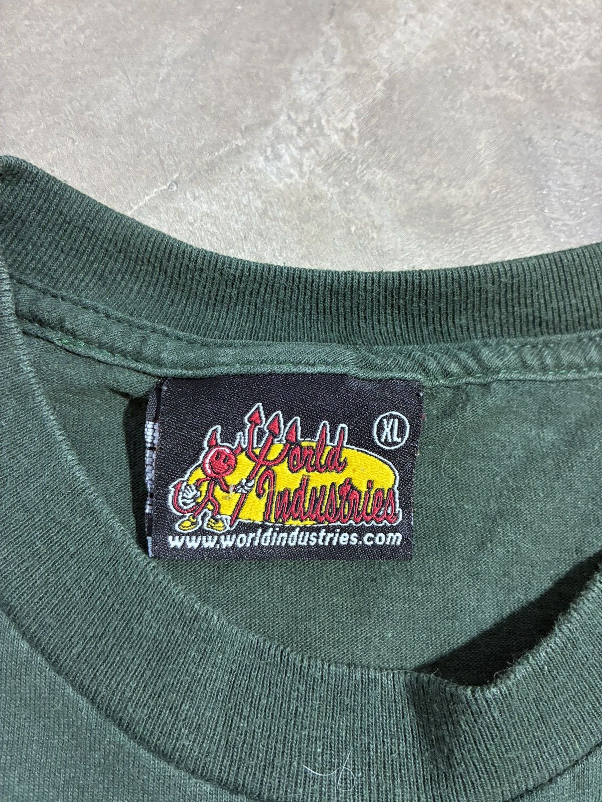 World Industries Vintage World Industries Dark Green T Shirt Made in USA XL Size US XL / EU 56 / 4 - 3 Thumbnail