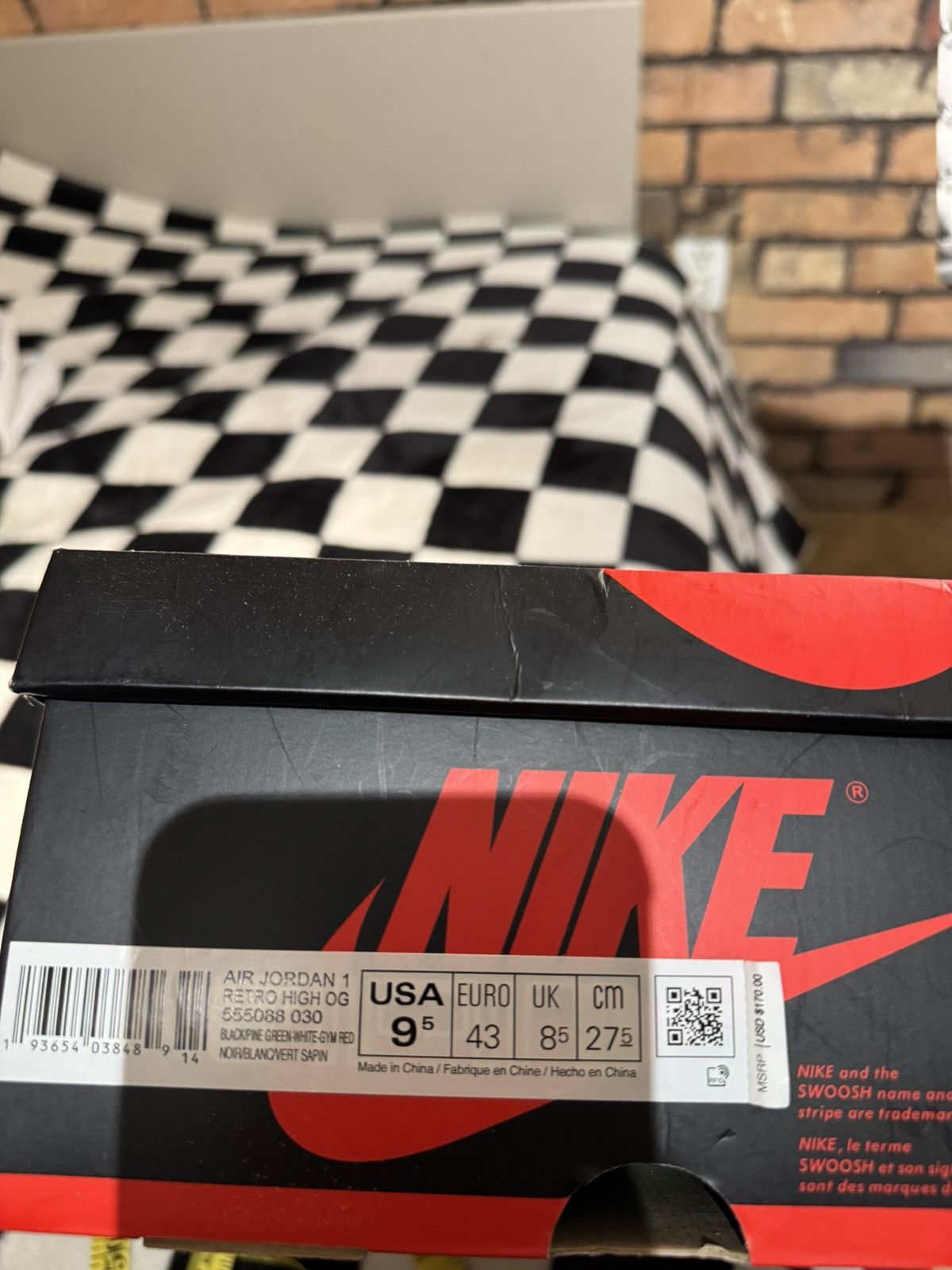 Jordan Brand BOSTON CELTICS JORDAN 1 RETRO HIGH OG PINE Size US 9.5 / EU 42-43 - 6 Thumbnail