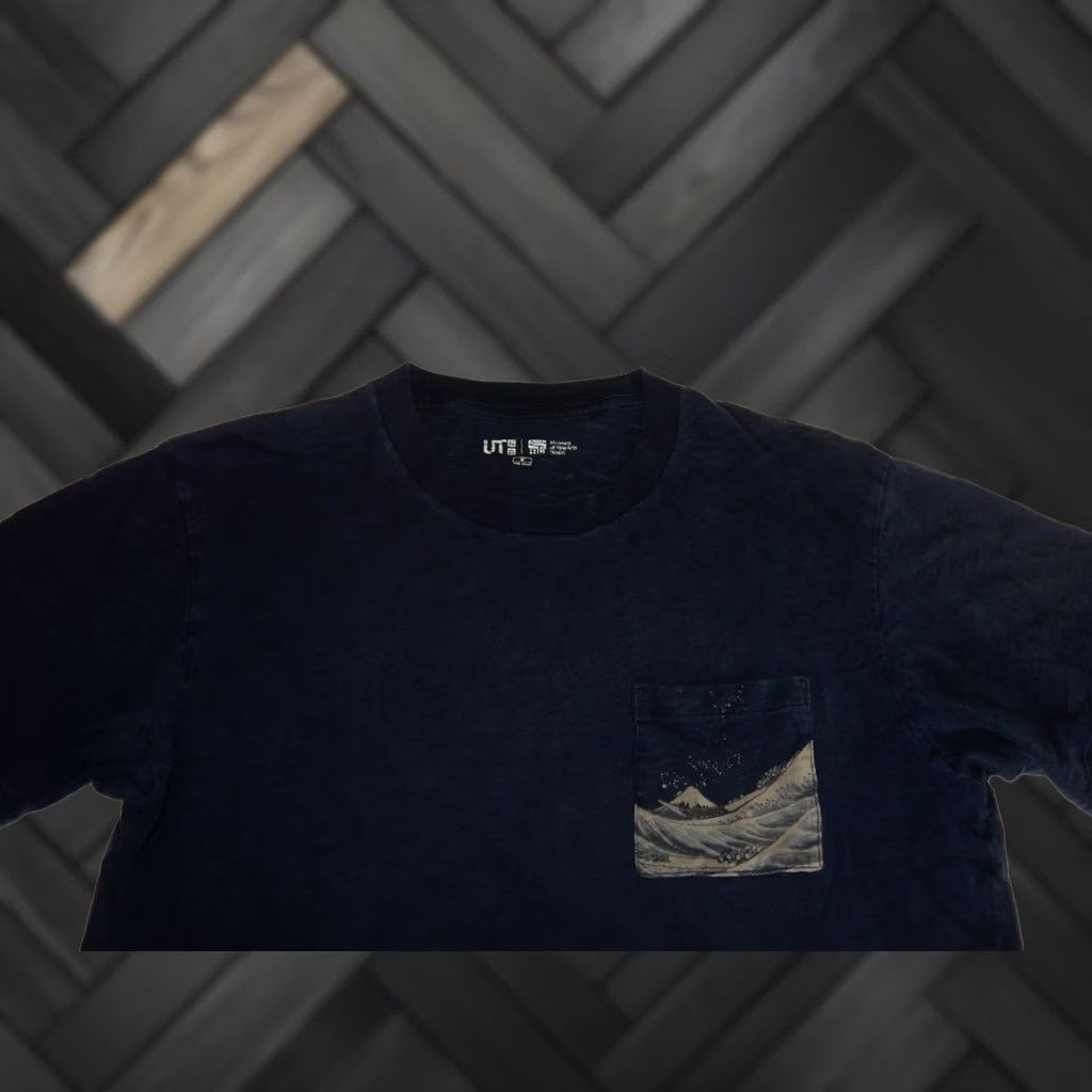 Uniqlo VINTAGE Uniqlo X Boston Fine Arts Museum Men's Pocket T Shirt Size M Wave Blue Cotton Graphic Print Short Sleeve Mens Size US M / EU 48-50 / 2 - 1 Thumbnail
