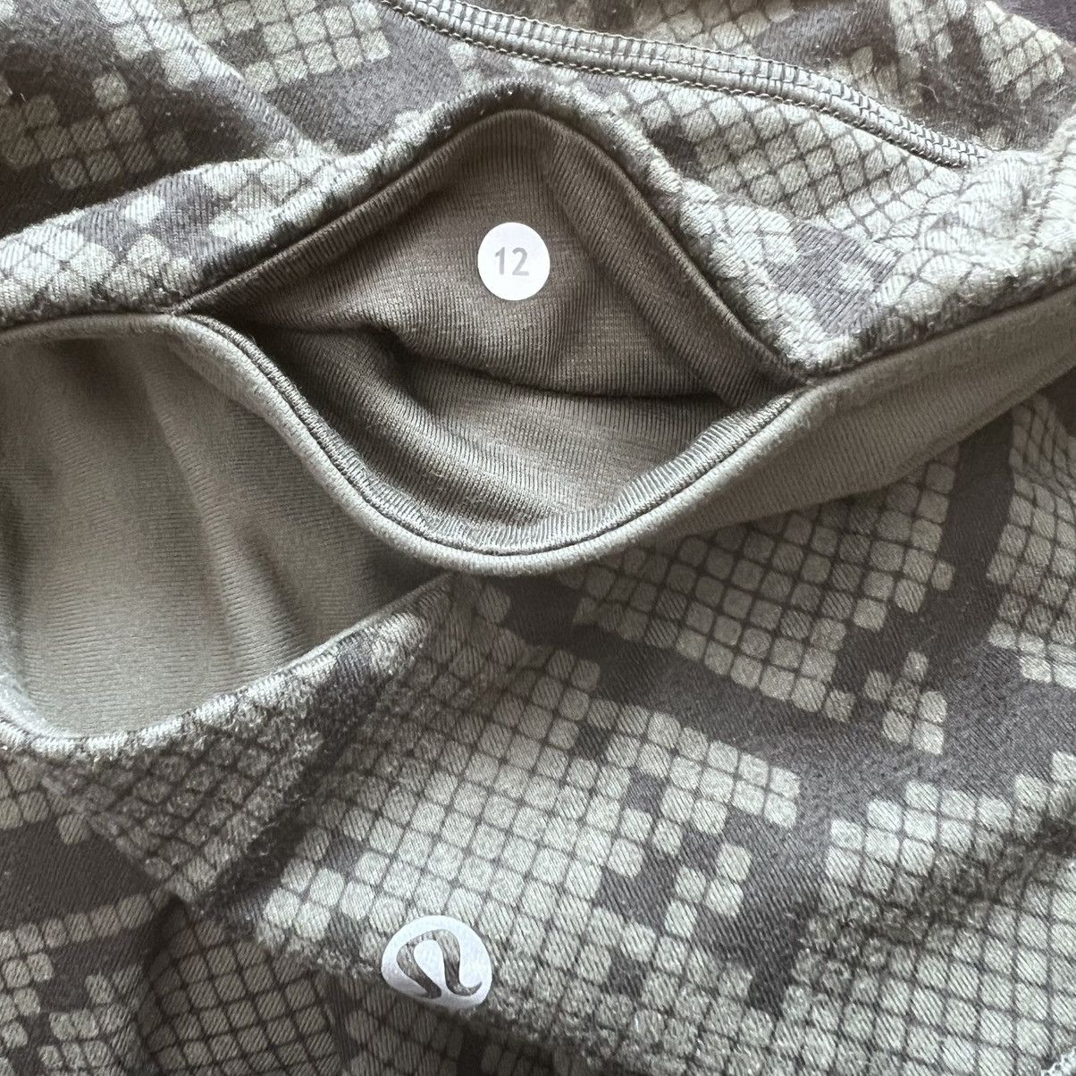Lululemon Lululemon Wunder Under Crop Leggings Size 34" / US 12 / IT 48 - 4 Thumbnail