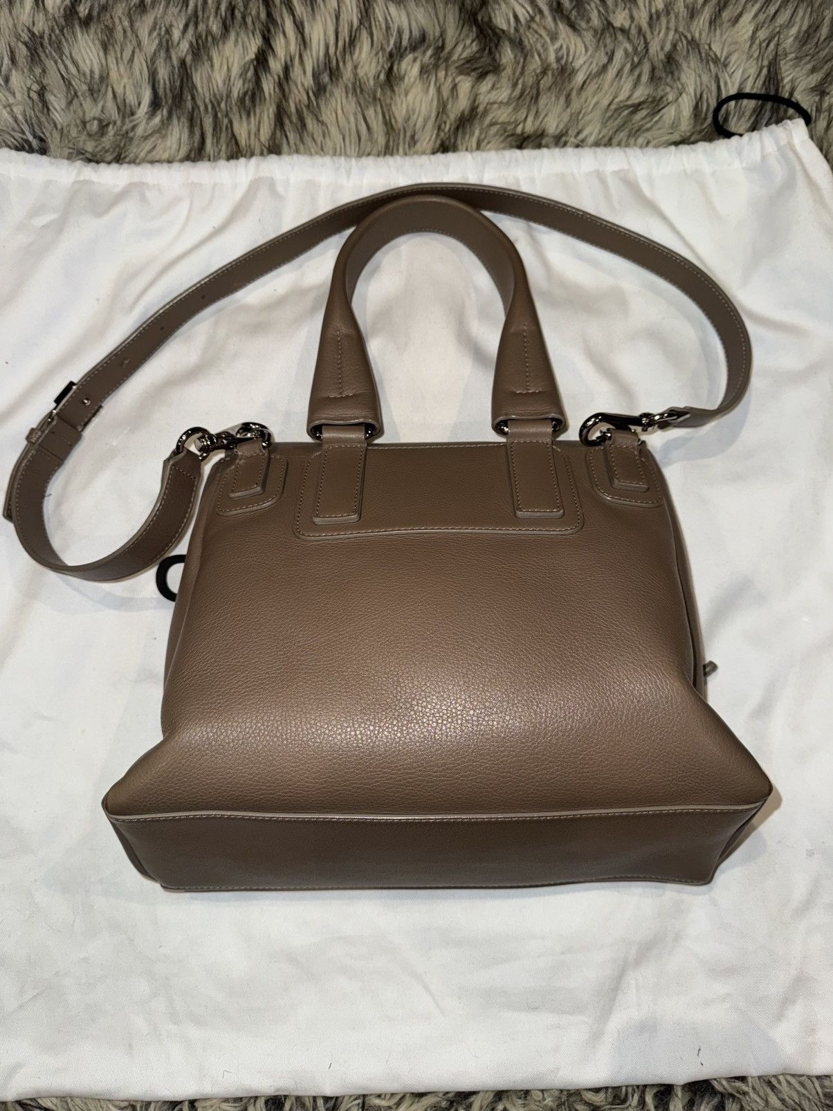 Givenchy Givenchy Grained Calfskin Medium Pandora Pure Flap Bag Size ONE SIZE - 6 Thumbnail
