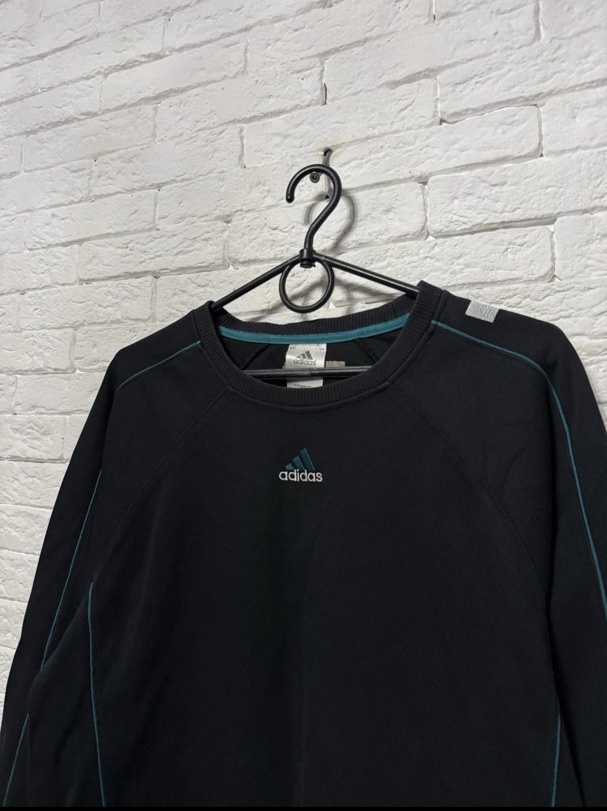 Adidas Vintage Adidas Equipment Sweatshirt Embroidered Logo Asia Size US L / EU 52-54 / 3 - 2 Thumbnail