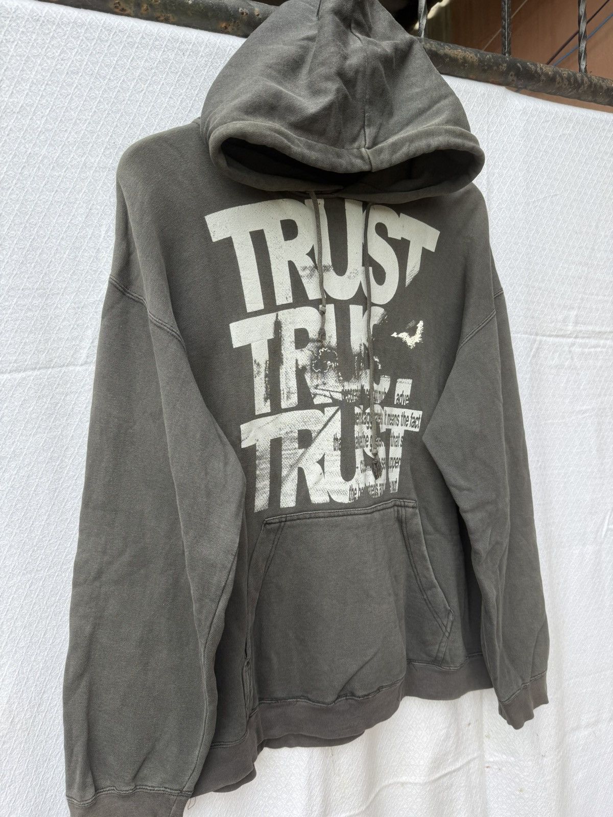 If Six Was Nine World Magic Basic Graphic Trust Hoodie Ifsix kmrii style Size US XL / EU 56 / 4 - 5 Thumbnail