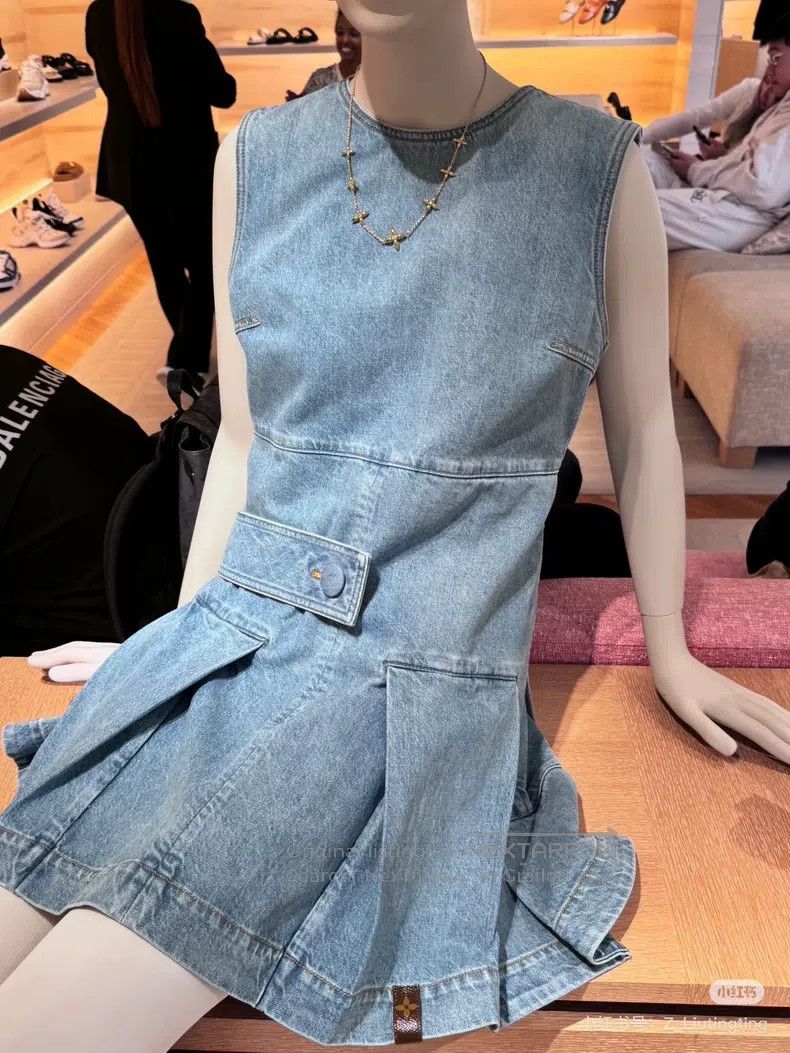 Louis Vuitton Louis Vuitton Blue Denim Belted Sleeveless Dress Size S / US 4 / IT 40 - 8 Thumbnail