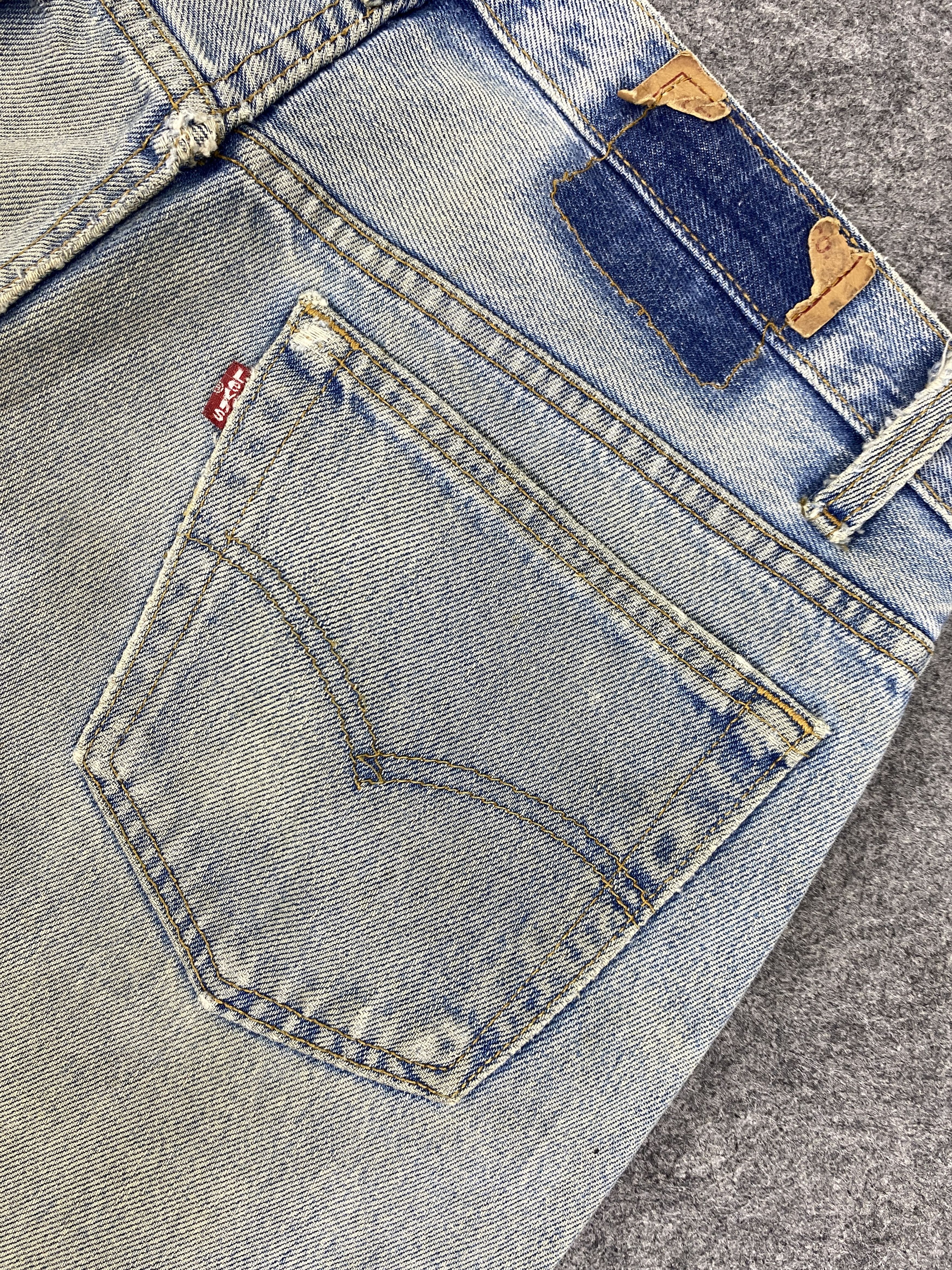 Japanese Brand Dirty Light Blue Vintage Levis 501 USA Jeans 33x29 - JN3176 Size US 33 - 11 Thumbnail