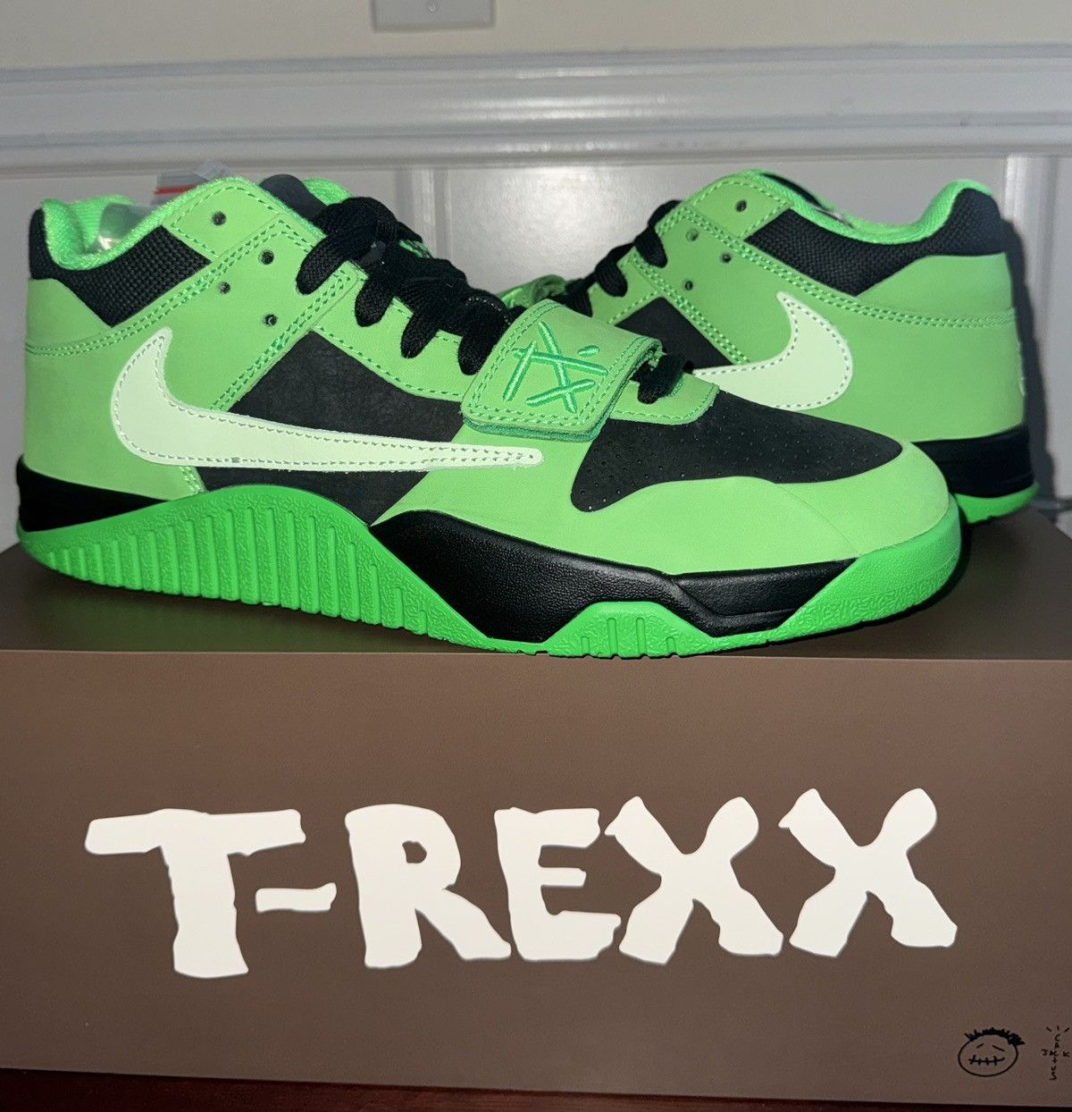 Nike × Travis Scott Jordan CJ1 T-Rexx Travis Scott Green Spark size 10.5 Size US 10.5 / EU 43-44 - 1 Thumbnail