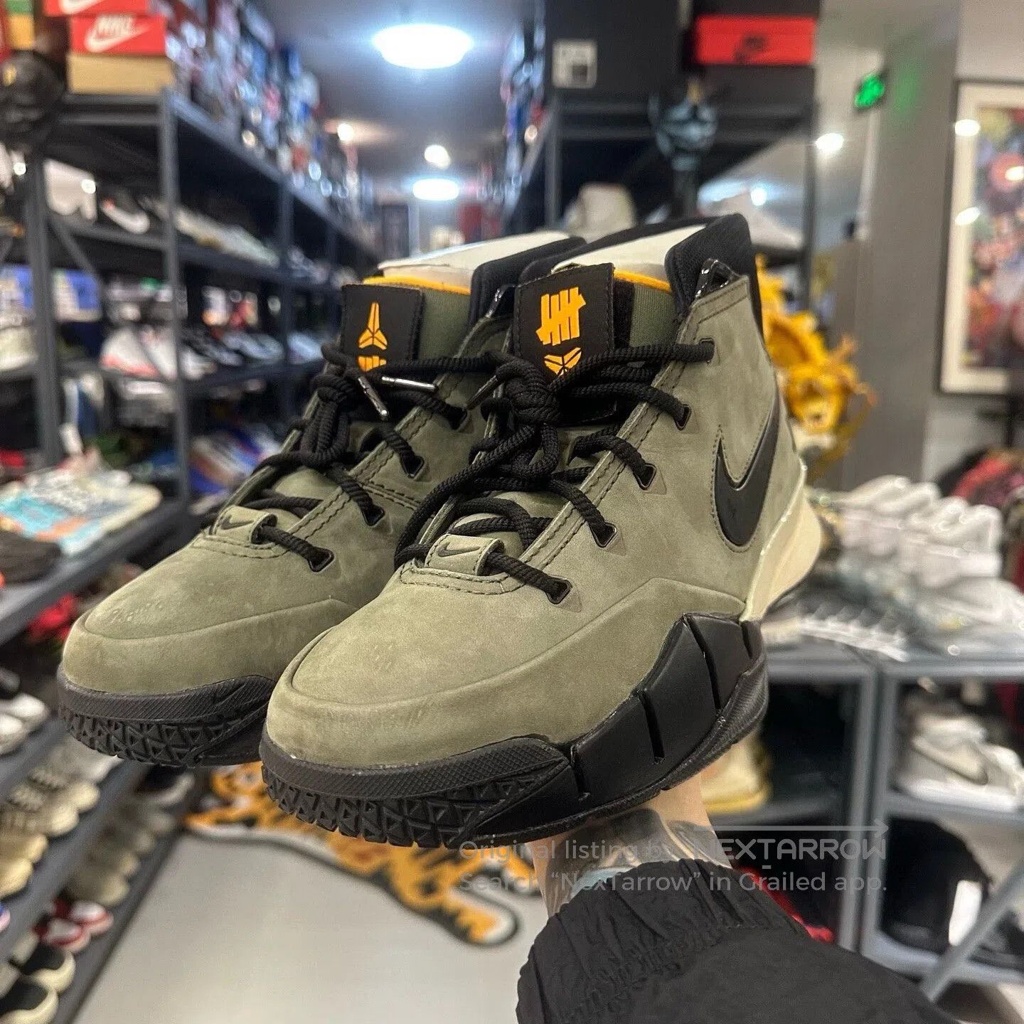 Nike Nike Kobe 1 Undefeated Brown. Size US 8 / EU 41 - 1 Thumbnail