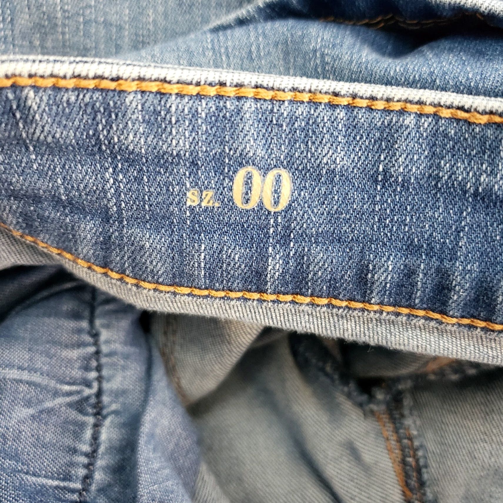 White House Black Market White House Black Market Womens The Flare Crop Jeans Sz 00 Blue Low Rise Jeans Crop Women's 00 Blue Glnt Size 24" / US 00 / IT 34 - 7 Thumbnail