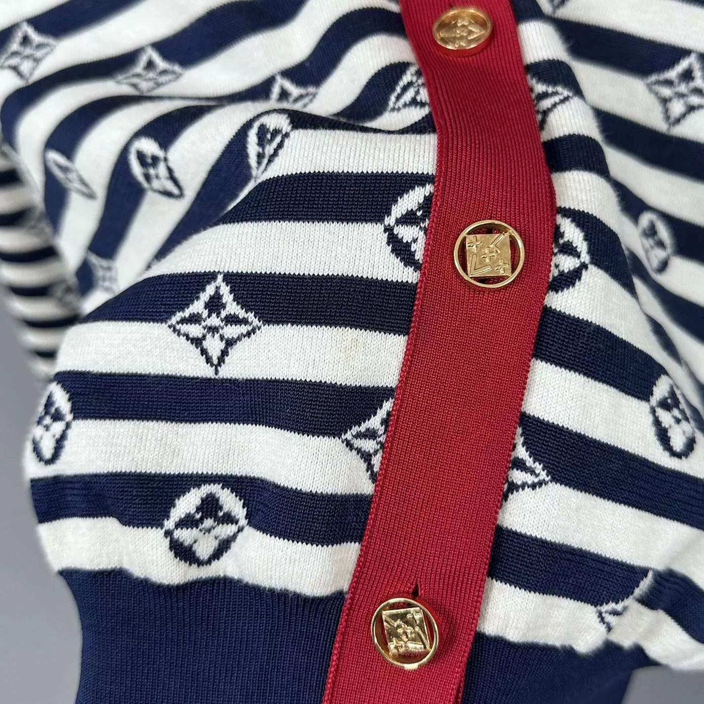 Louis Vuitton LV Blue White Striped All-Over Print Cardigan M Size M / US 6-8 / IT 42-44 - 4 Thumbnail