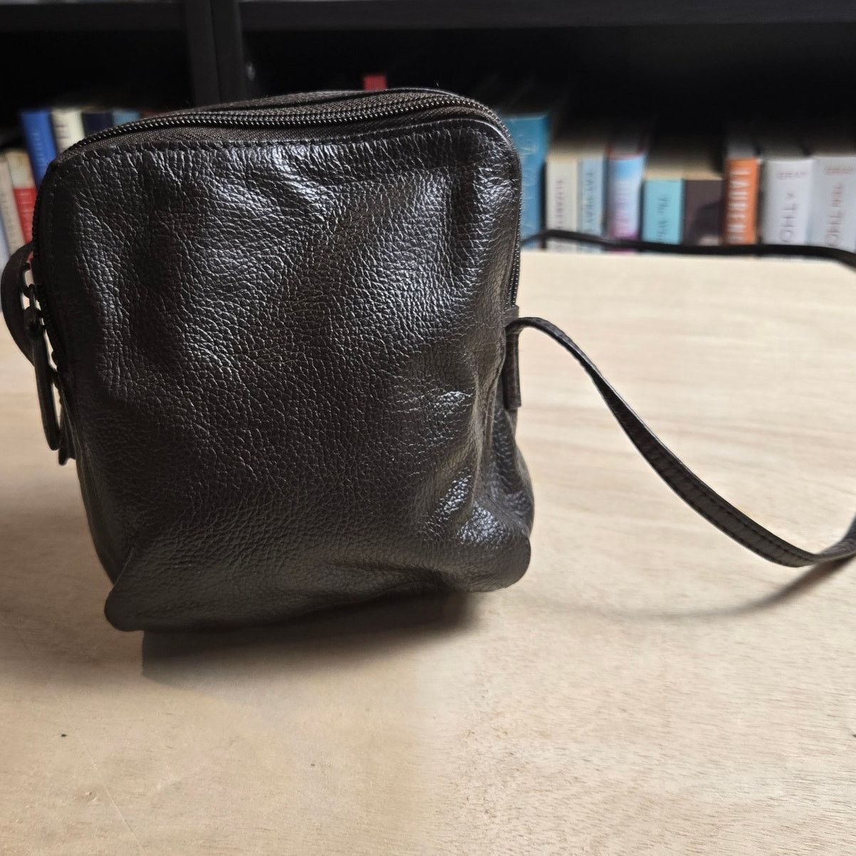 Wilsons Leather Wilsons leather pebbled small crossbody dark brown bag Size ONE SIZE - 1 Thumbnail