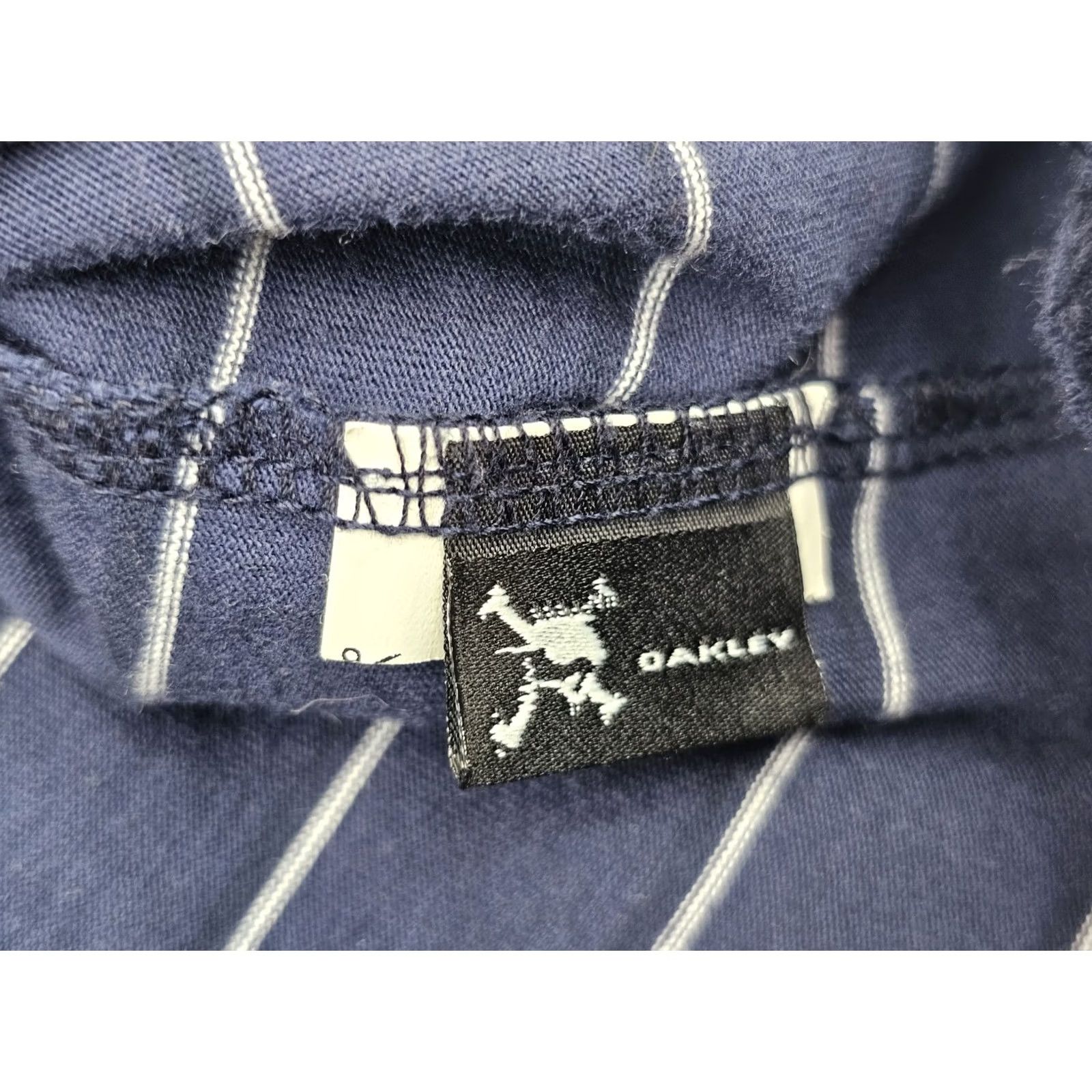 Oakley Oakley Striped Short Sleeve Crew Neck Shirt Men L Navy Blue Regular Fit Size US L / EU 52-54 / 3 - 5 Thumbnail