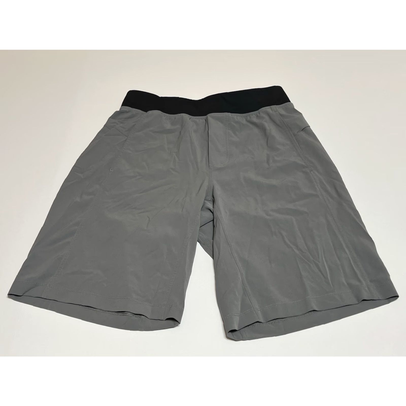Lululemon Lululemon Training Shorts 10” Men’s Size M Gray Drawstring Size US 31 - 2 Thumbnail