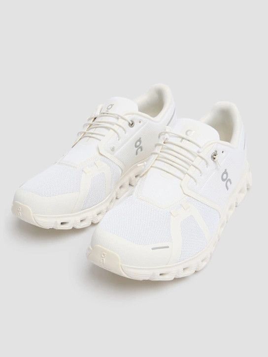 o1lsvrm0425 Cloud 6 Sneakers in White