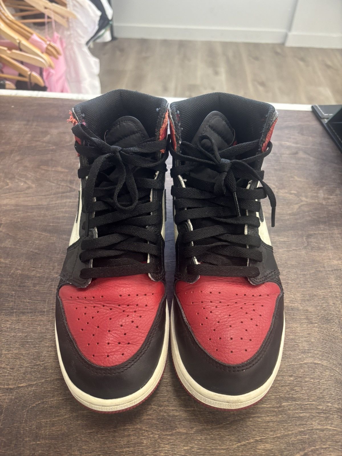 Jordan Brand Air Jordan 1 Retro High OG “Bred Toe” – Size 7 Size US 7 / EU 40 - 4 Thumbnail