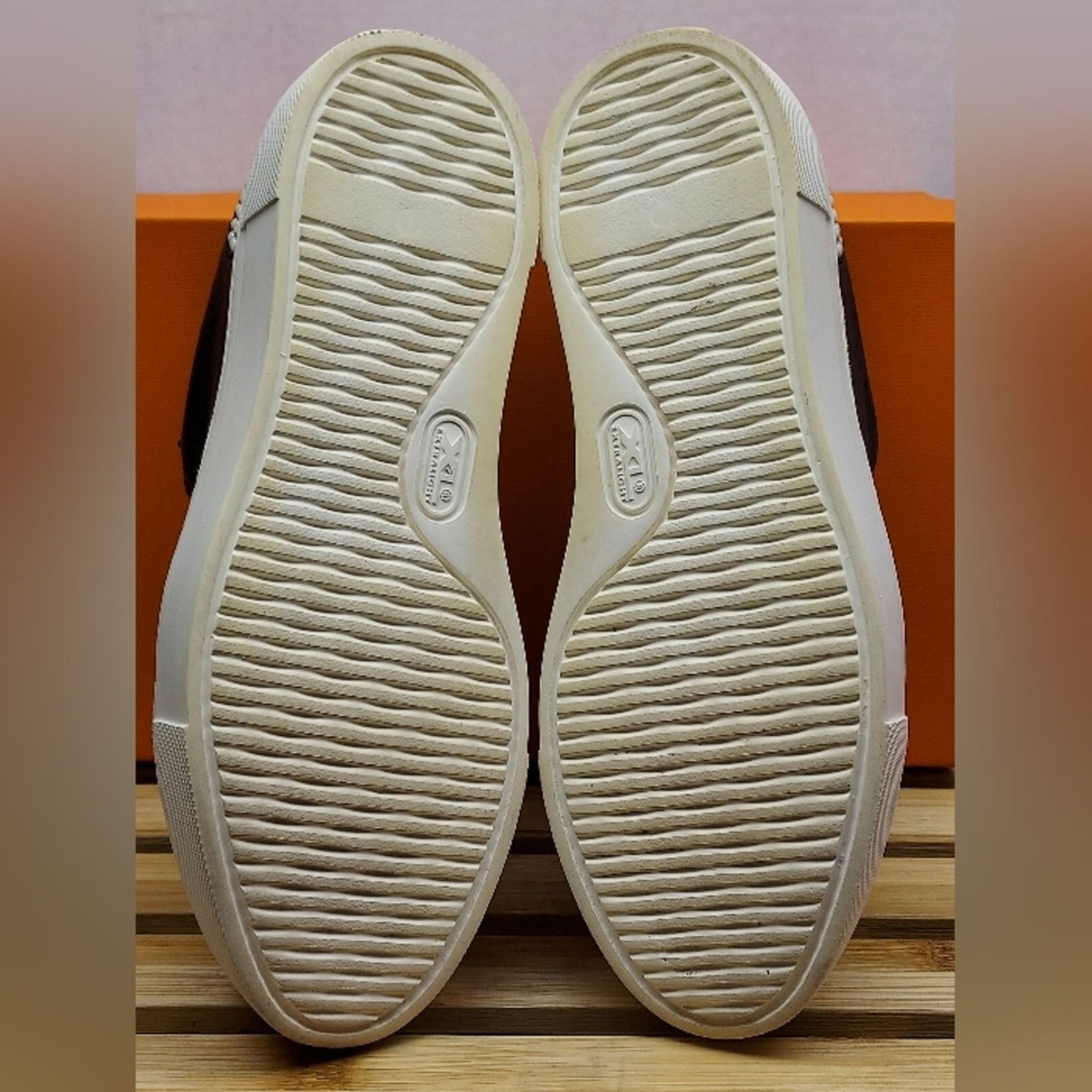 AGL AGL Womens Nero Leather Fashion Sneakers Size 36.5 (6.5) Size US 6.5 / IT 36.5 - 4 Thumbnail