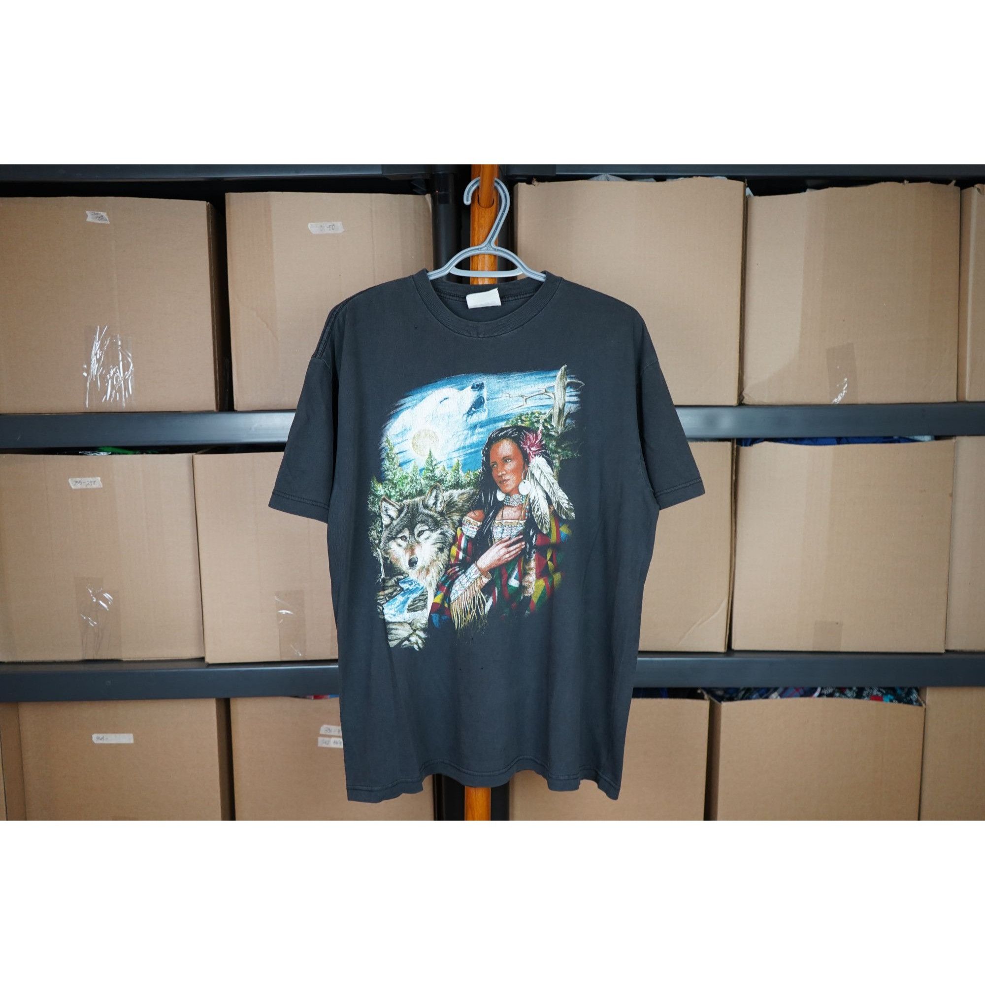 Vintage Vintage Graphic Thrashed Nature Tshirt Men's L #438 Size US L / EU 52-54 / 3 - 1 Thumbnail
