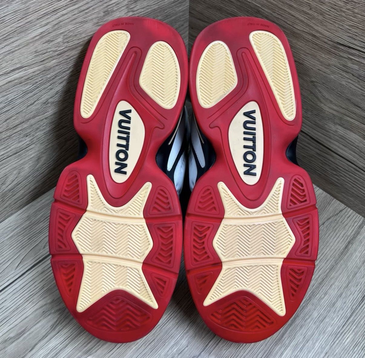 Louis Vuitton Louis Vuitton Trainer 2 White and Red Mid-top Shoes J41 Size US 8 / EU 41 - 5 Thumbnail
