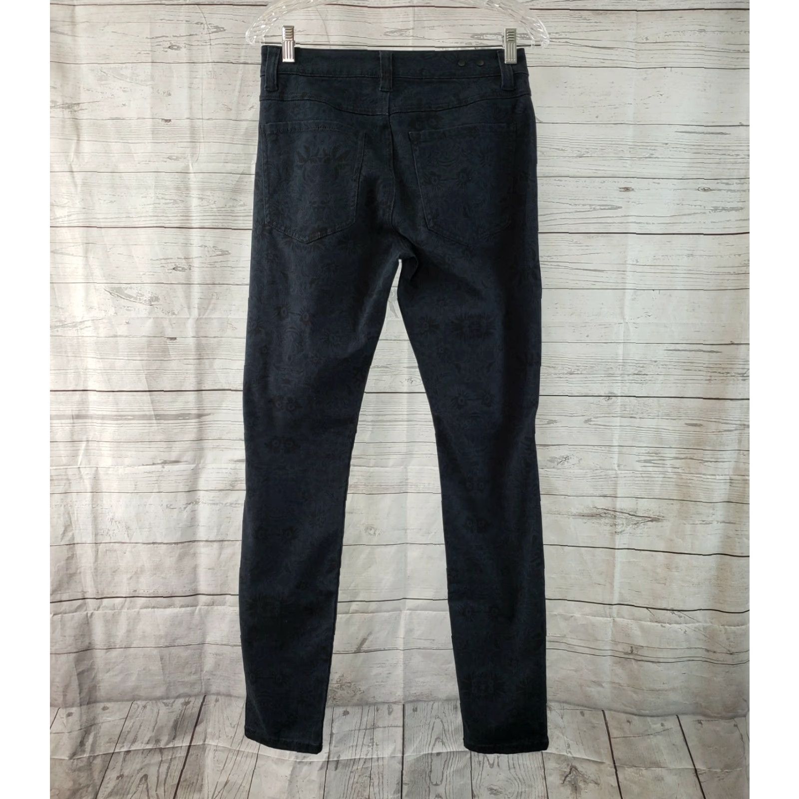 Vintage CAbi Womens Jeans Skinny Mid Rise 6 Blue Floral Denim 30 Inseam Cotton Blend Regular Womens Size 28" / US 6 / IT 42 - 3 Thumbnail