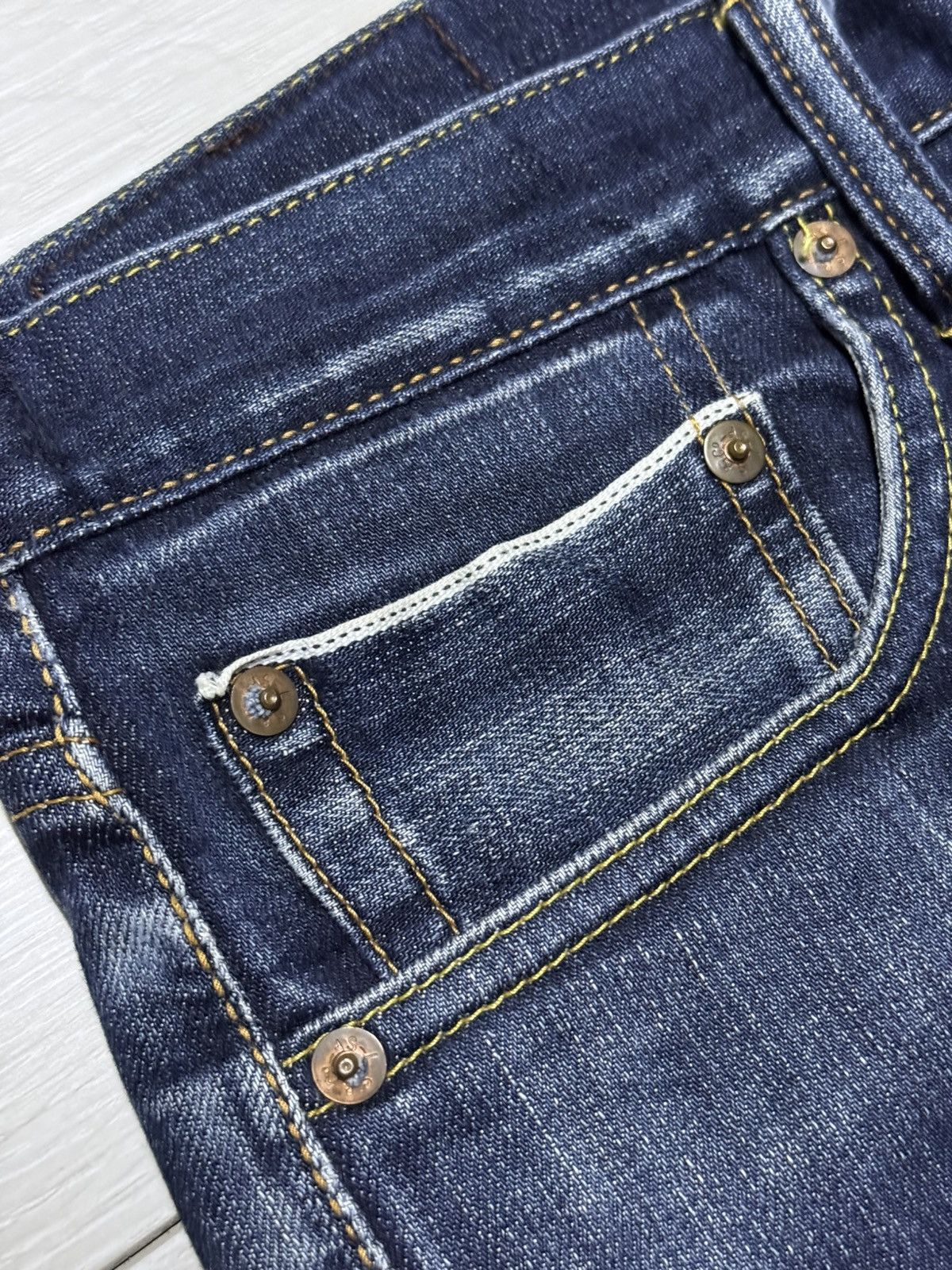 Levi's Vintage Levis 511 Y2K Japan 511 Selvedge Slim Fit Jeans Size US 32 / EU 48 - 8 Thumbnail