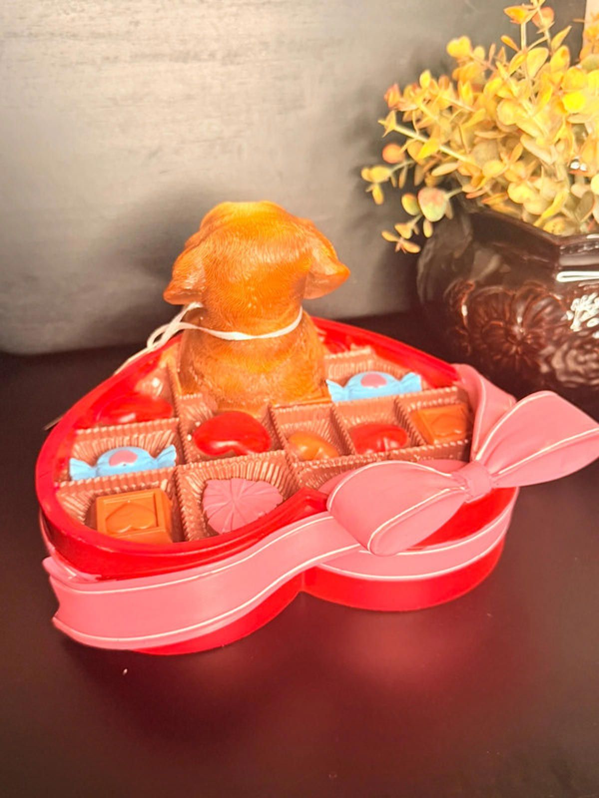 Other Bella Lux Valentine Puppy Chocolate Box Heart Decor NWT Size ONE SIZE - 4 Thumbnail