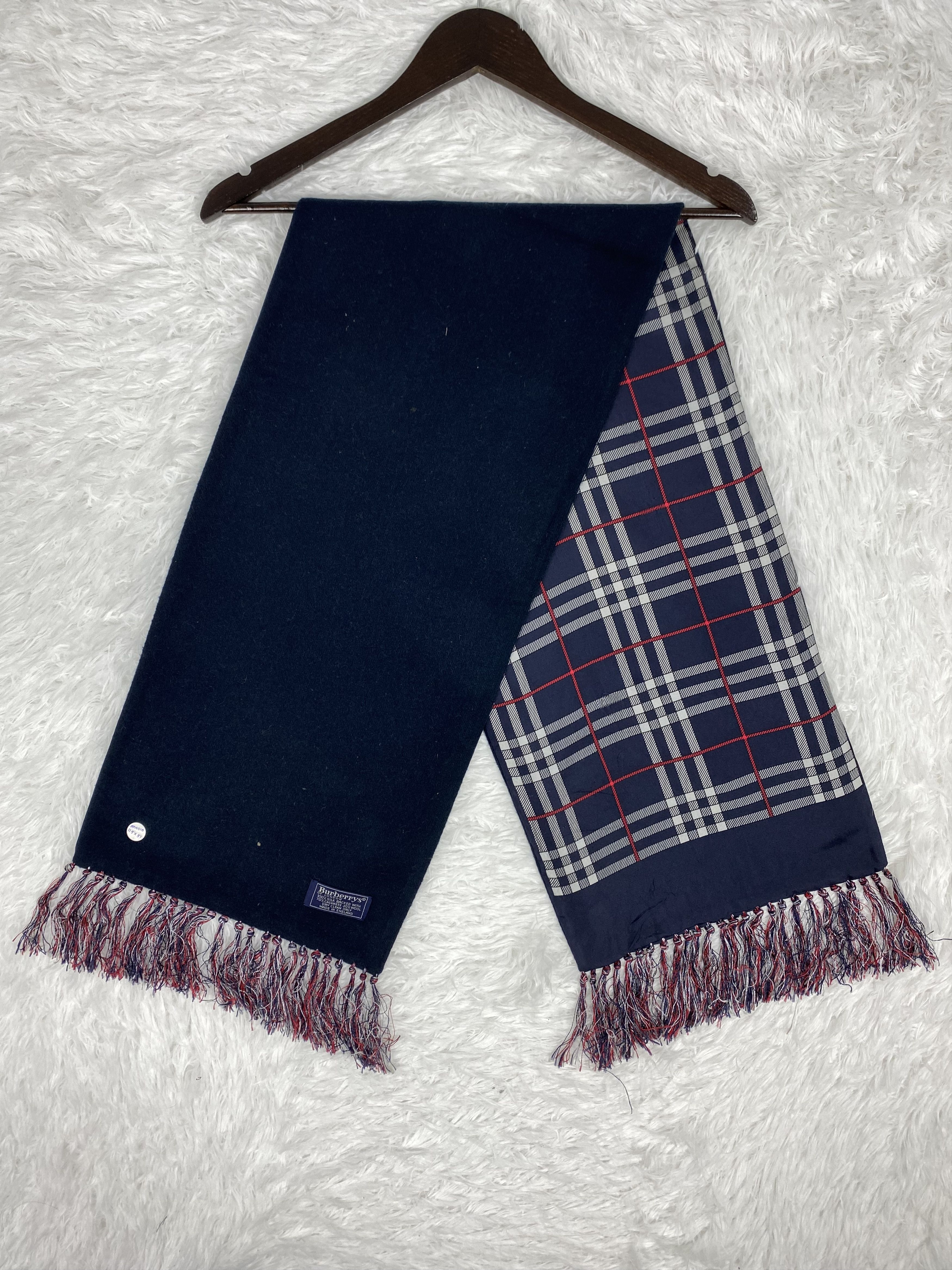 Burberry Vintage Burberry Scarf / Muffler Neckwear PM0010 Size ONE SIZE - 1 Thumbnail