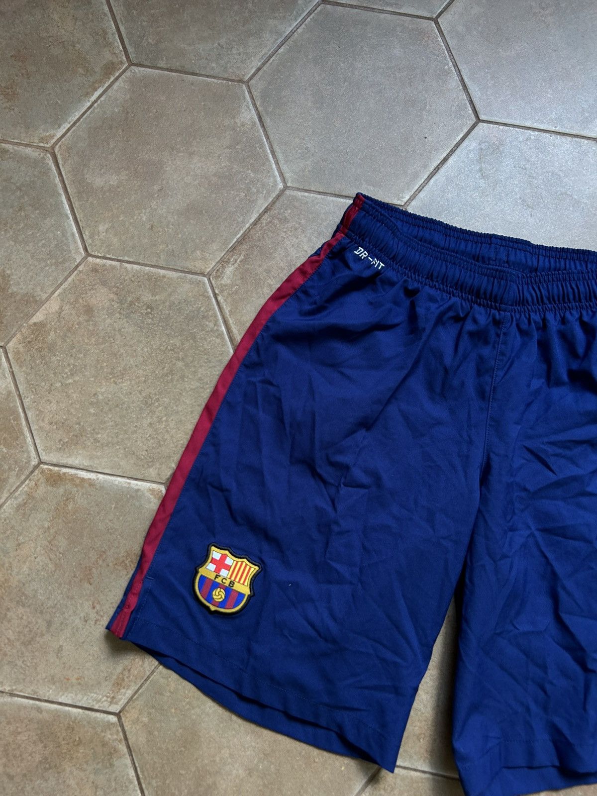 Nike Nike Barcelona shorts vintage Size US 32 / EU 48 - 3 Thumbnail