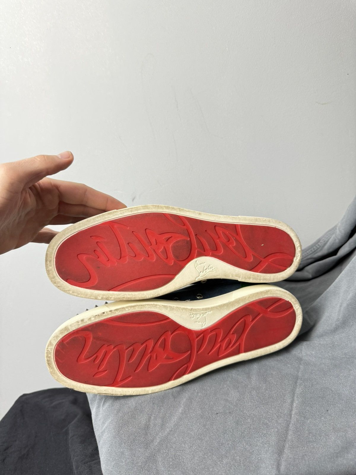 Christian Louboutin Christian Louboutin Suede Low Top Sneakers 42 Size Size US 8.5 / EU 41-42 - 12 Thumbnail