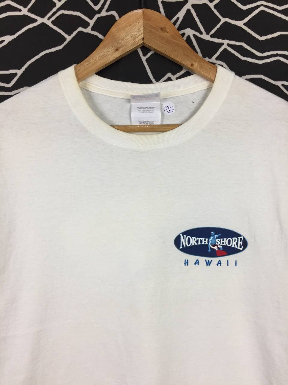 Hanes Vtg 00s Hanes North Shore Hawaii Surfing Tee Size US M / EU 48-50 / 2 - 9 Thumbnail