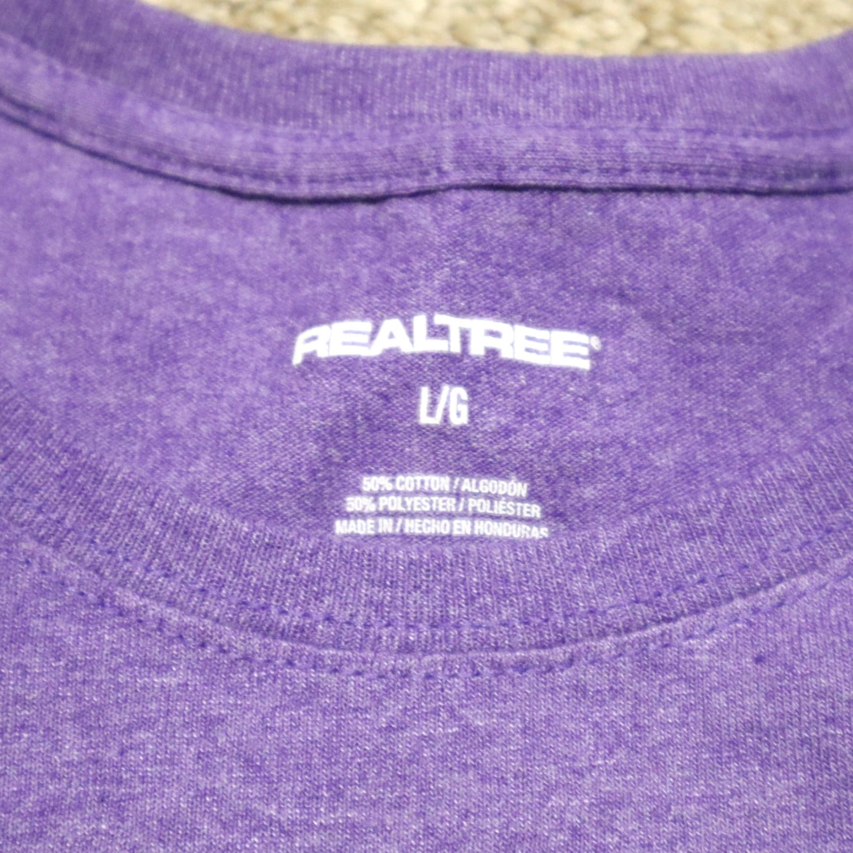 Realtree Realtree APC Purple Short Sleeve Shirt Adult Women's L Size Purple Regular Cotton Blend T-Shirt Women's Shirt 90s Graphic Style: Basic, Casual Size L / US 10 / IT 46 - 3 Thumbnail