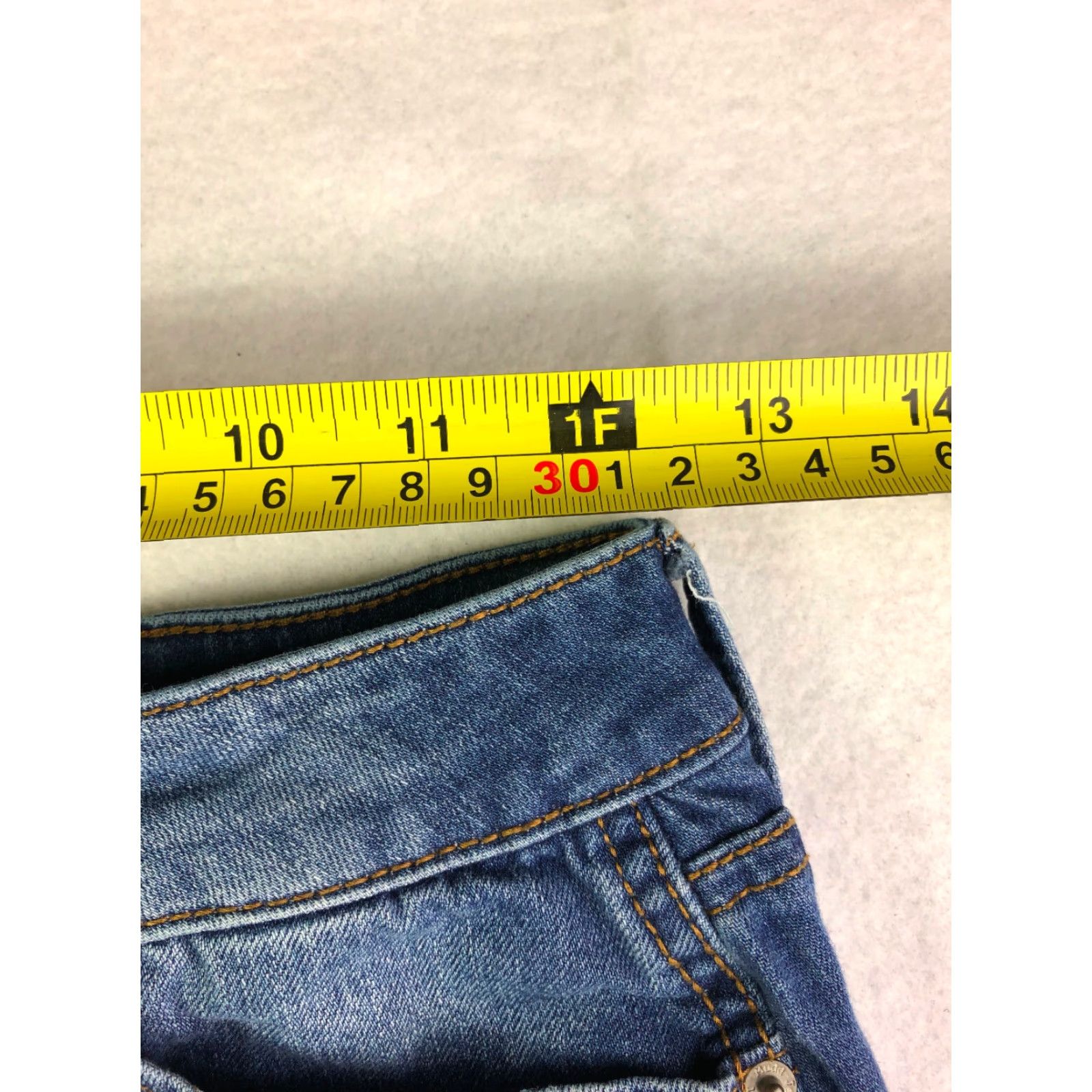 Vintage Mudd Blue Jean Skirt Juniors Size 5 25" Waist Measured, Denim Cotton, Regular Fit, Zip Closure, Short Mini Skirt, Vintage No, Blue Size 27" / US 4 / IT 40 - 4 Thumbnail