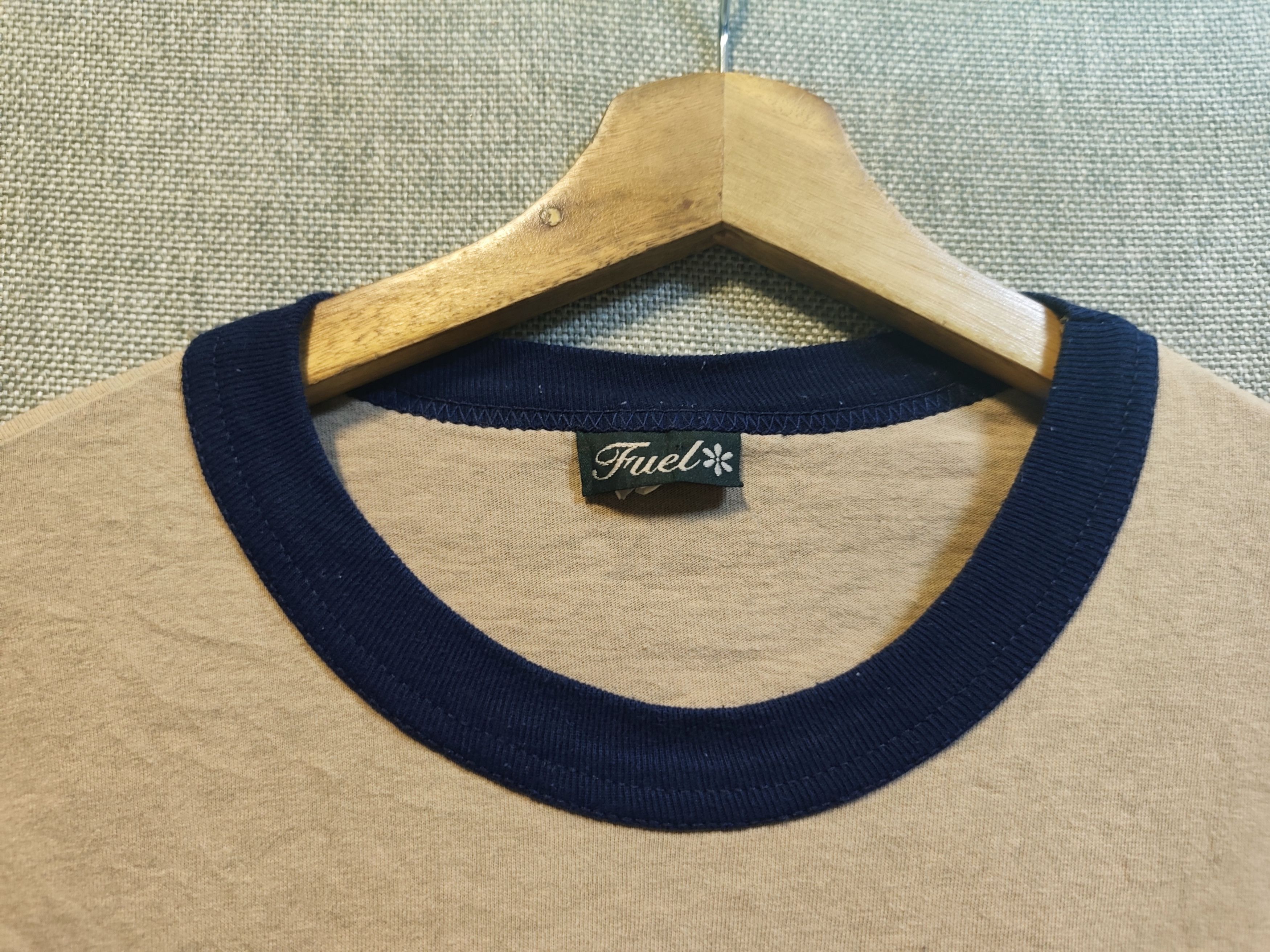 Band Tees vintage 90s Fuel rock band long-sleeve ringer t-shirt Size US L / EU 52-54 / 3 - 5 Thumbnail