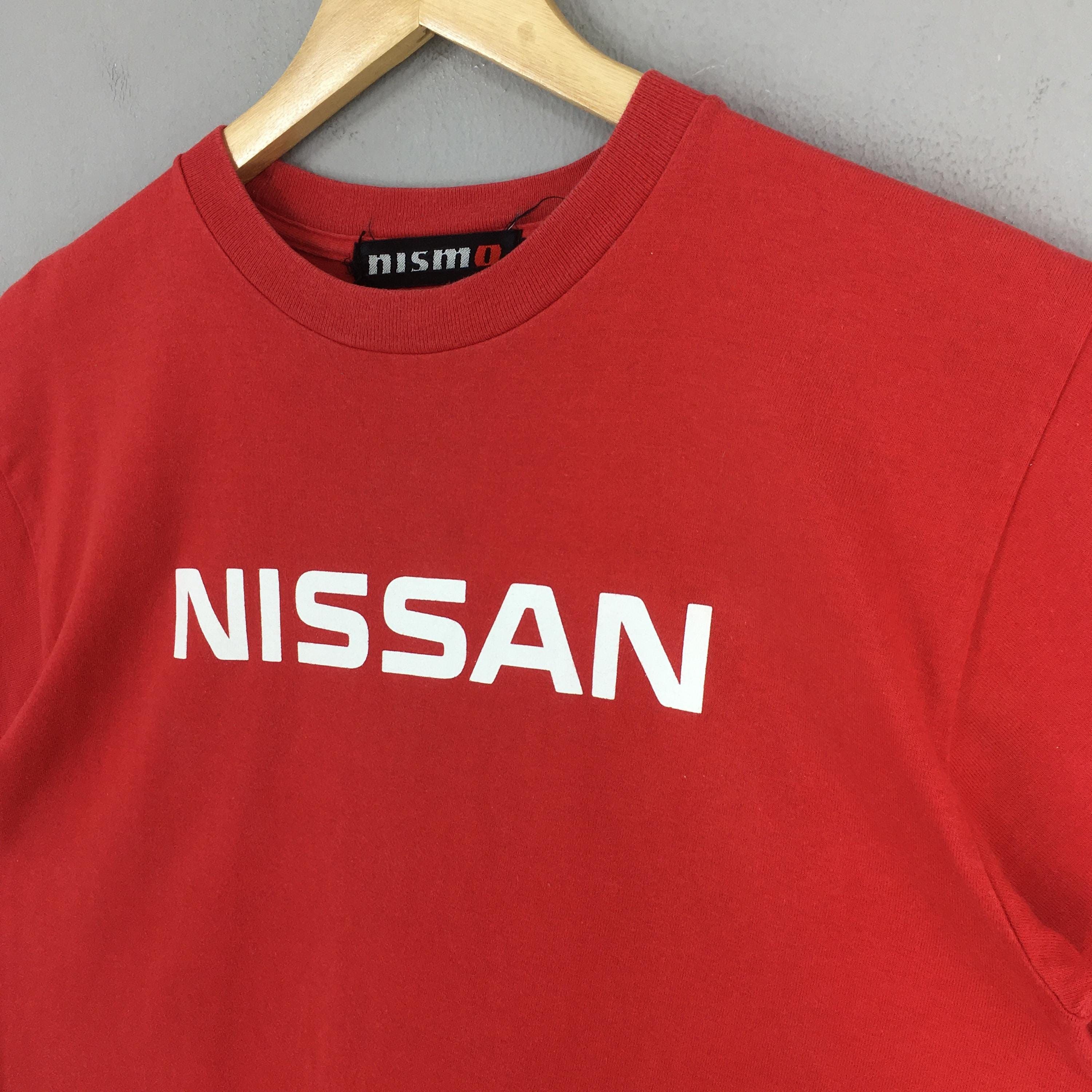 Formula 1 Vintage Nissan Racing Motul Autech Red Tshirt Medium Size US M / EU 48-50 / 2 - 3 Thumbnail