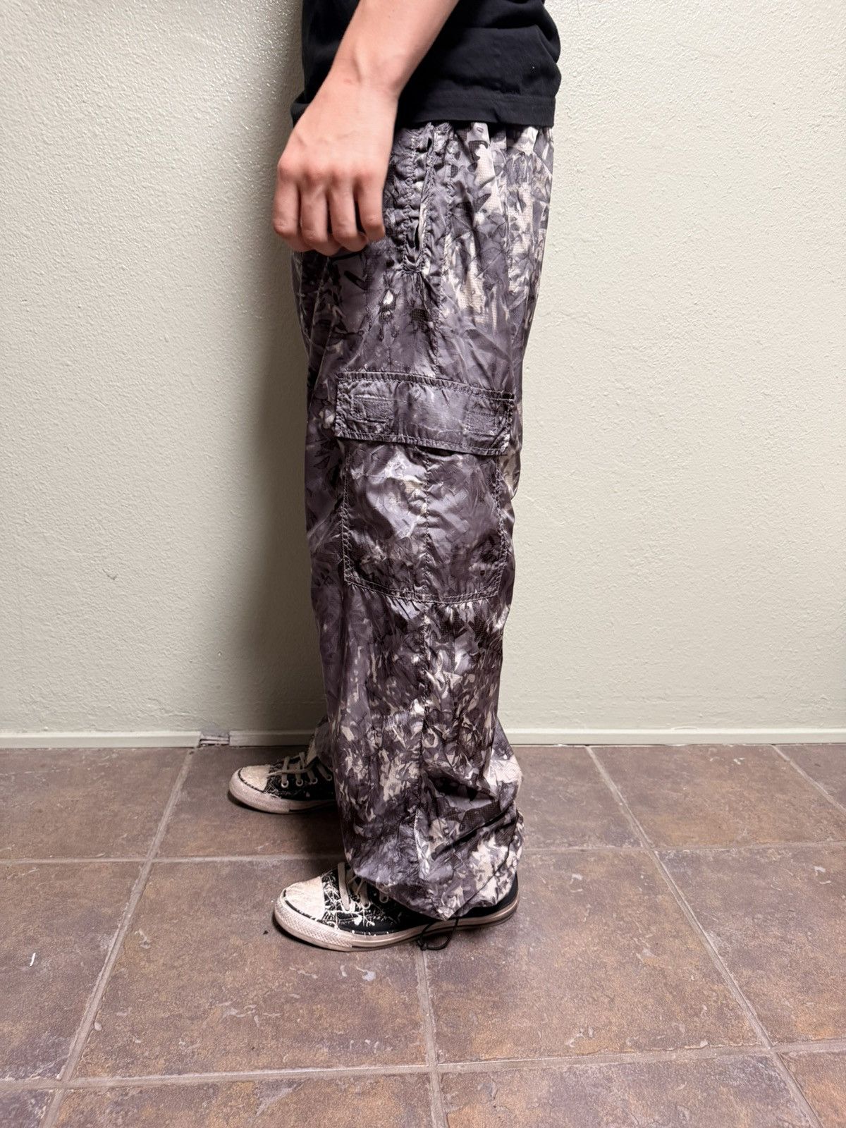 Pleasures Pleasures Camo Nylon cargo pants Size US 36 / EU 52 - 1 Thumbnail