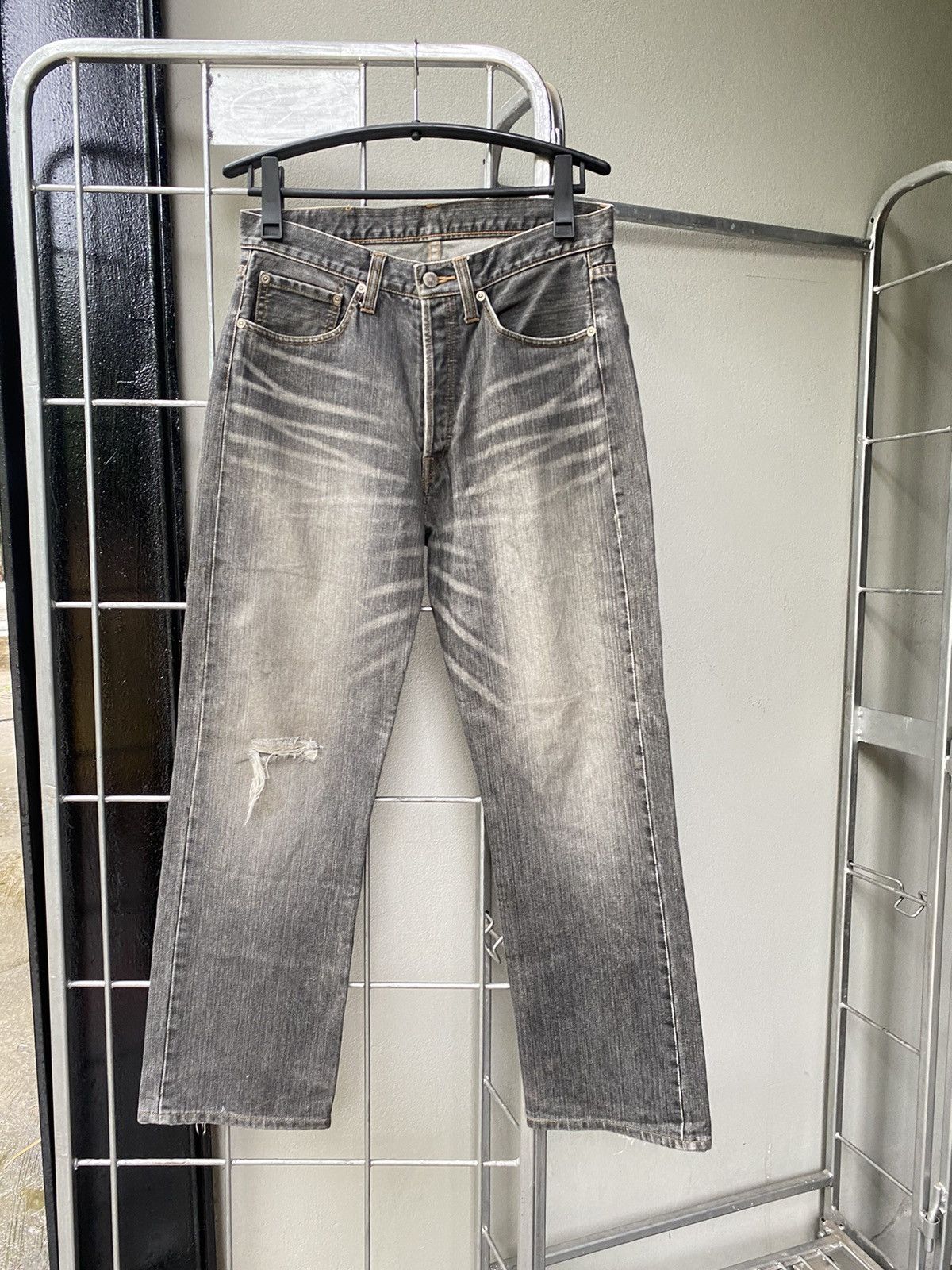 Burberry Burberry grey denim jeans Size US 32 / EU 48 - 1 Thumbnail