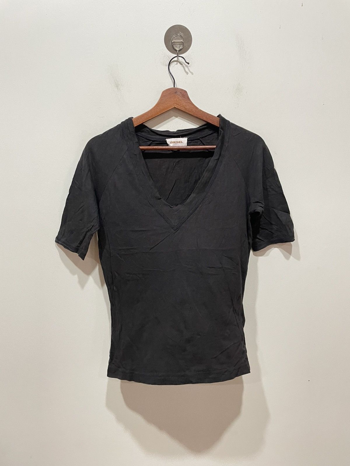 Diesel Diesel Vneck Tshirt Size S / US 4 / IT 40 - 1 Thumbnail