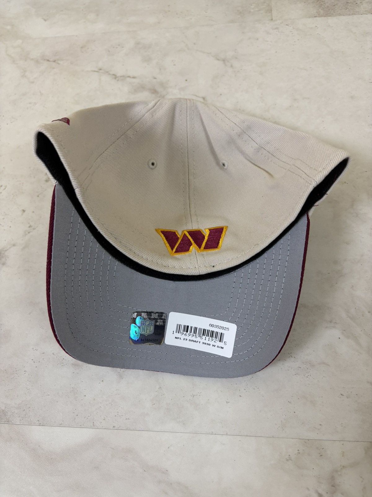 New Era Washington Commanders Hat Size ONE SIZE - 3 Thumbnail
