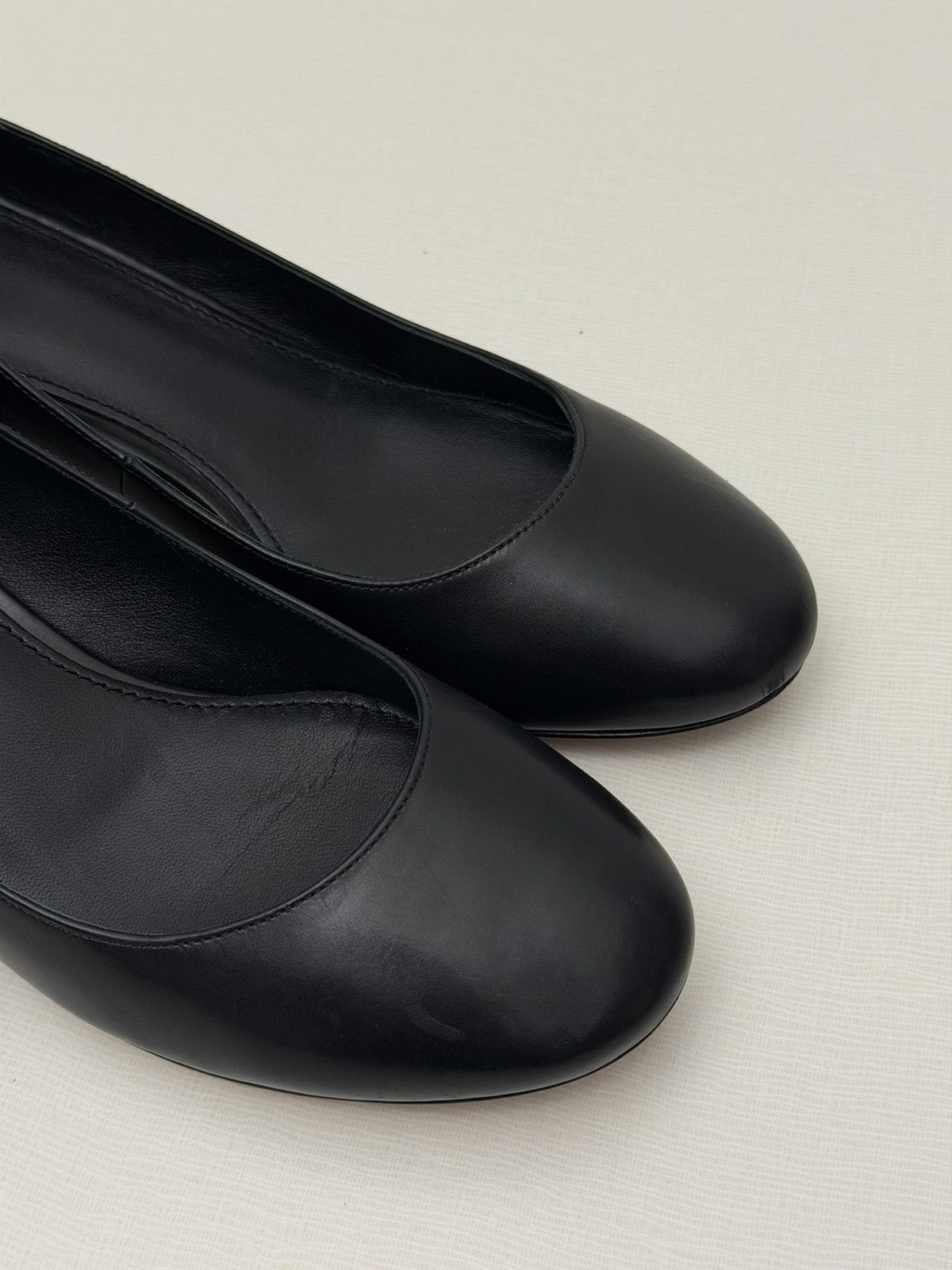 Tory Burch Tory Burch Elizabeth 40MM Round Toe Leather Pump Black Size8 Size US 8 / IT 38 - 4 Thumbnail