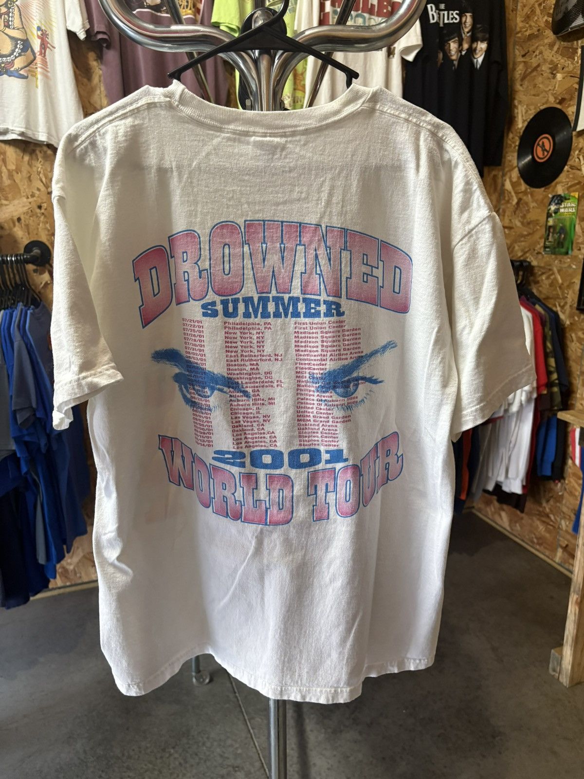 Band Tees 2001 Madonna Drowned Summer Tour T-Shirt Size US XL / EU 56 / 4 - 2 Thumbnail