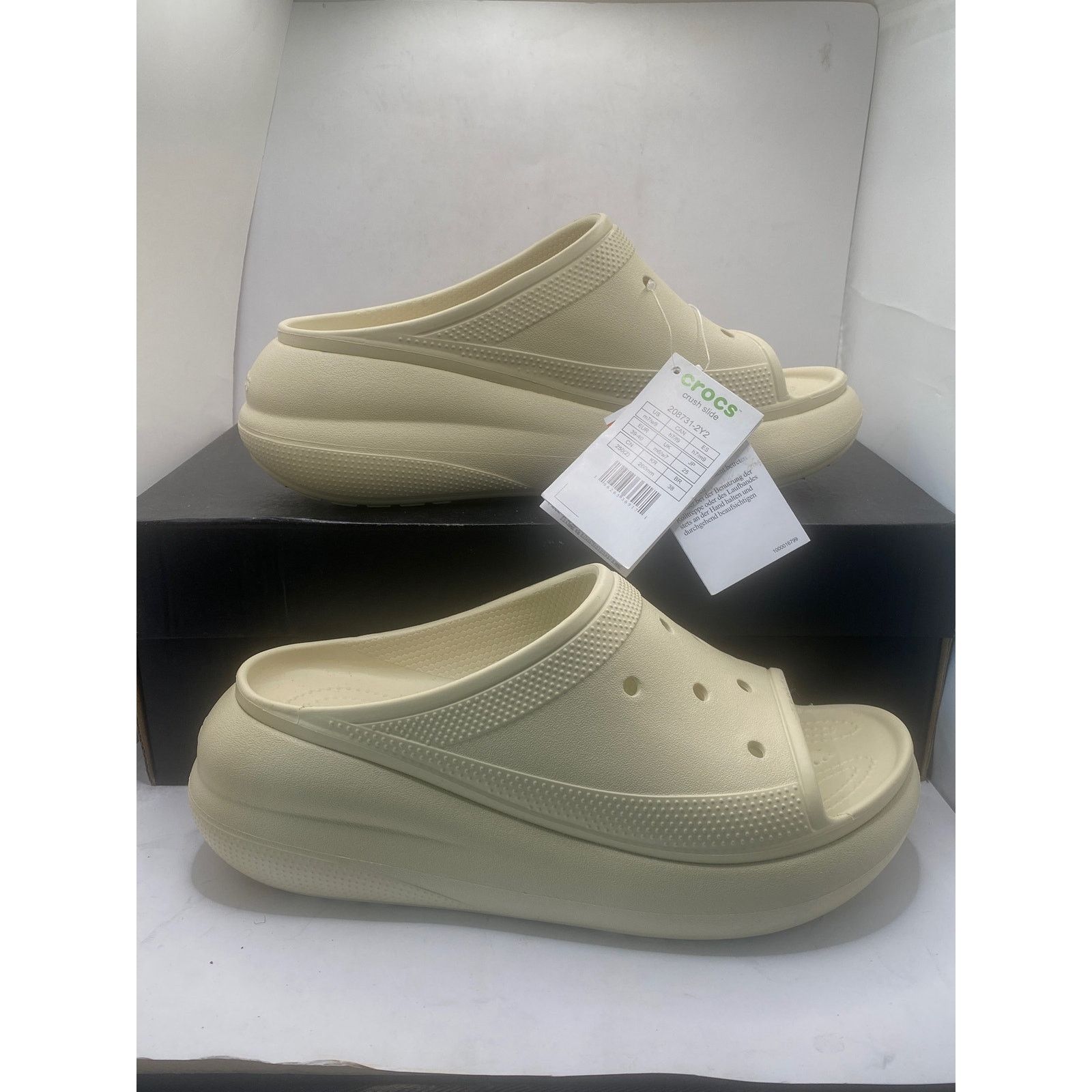 Crocs Crocs Crush Slide Bone Ivory Slip On 208731-2Y2 m7/w9 Size US 9 / IT 39 - 1 Thumbnail