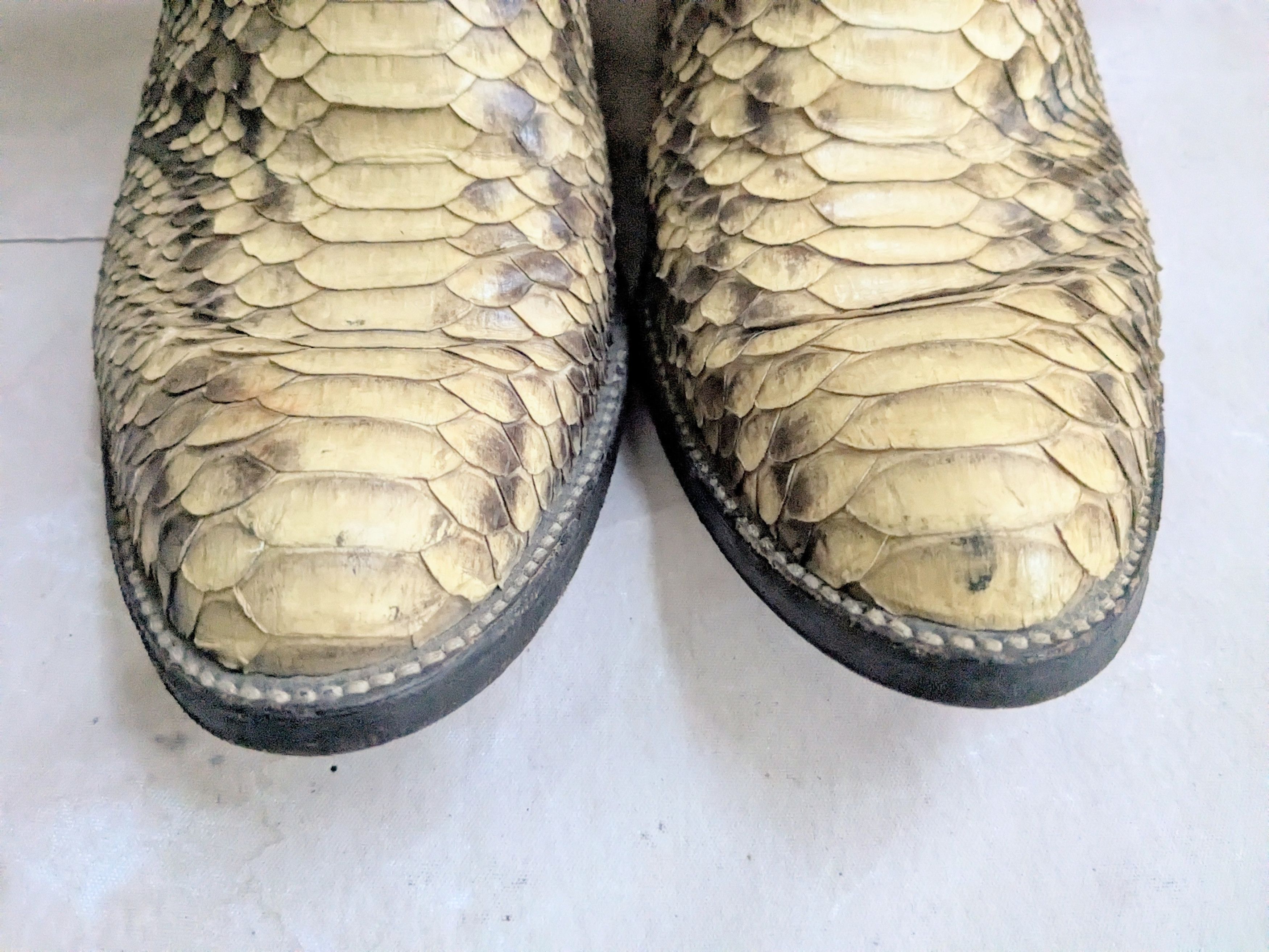 Genuine Leather Cowtown Python Cowboy Boots 9 D Black Snakeskin Size US 9 / EU 42 - 2 Thumbnail