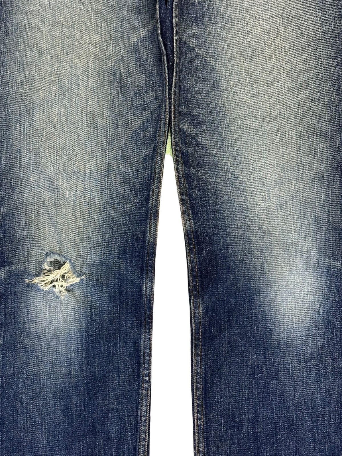 Katharine Hamnett London Vintage Hamnett Faded Blue Wash Distressed Slim Jeans Size US 32 / EU 48 - 5 Thumbnail