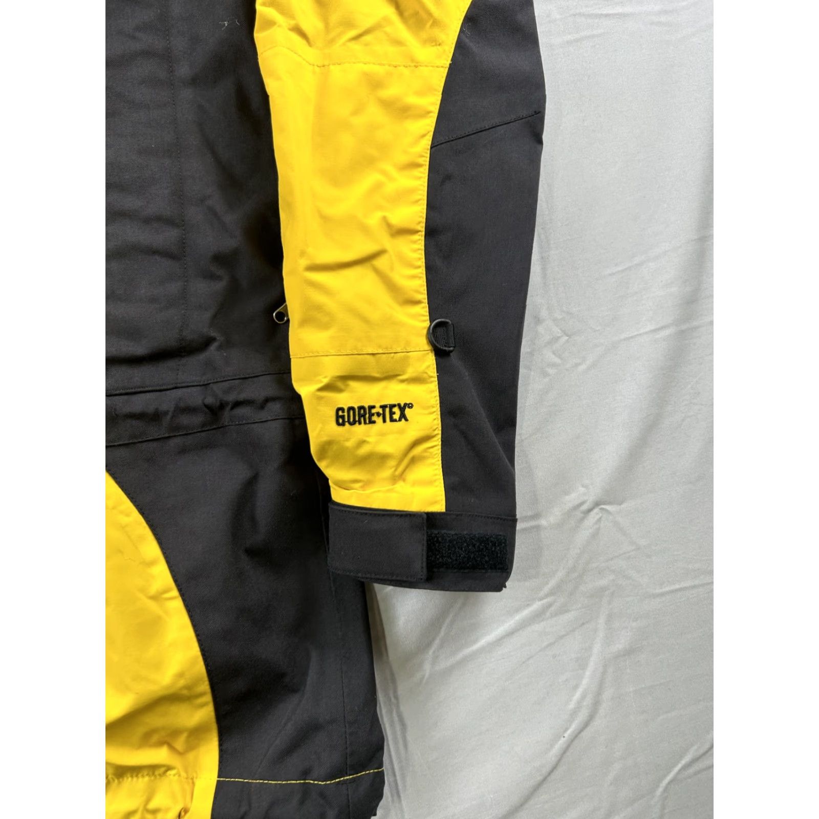 The North Face The North Face Jacket Mens Small Yellow Hooded Ski Retro Coat Parka Waterproof Size US S / EU 44-46 / 1 - 6 Thumbnail