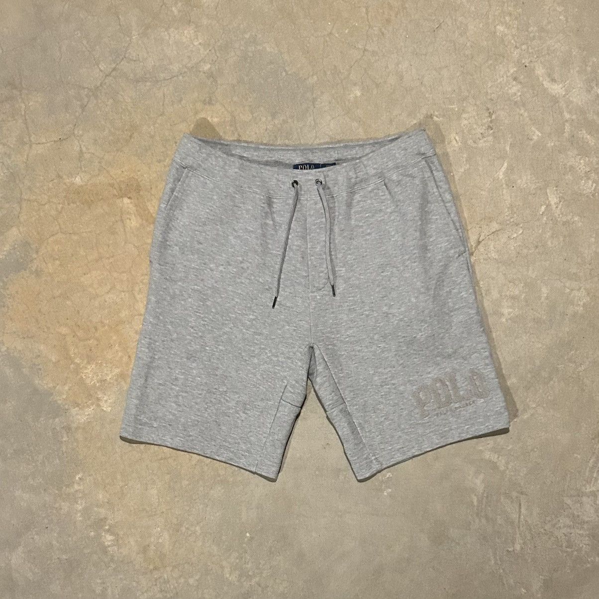 Polo Ralph Lauren × Vintage Essential Polo Ralph Lauren Chenille Patch Sweat Shorts Size US 33 - 1 Thumbnail