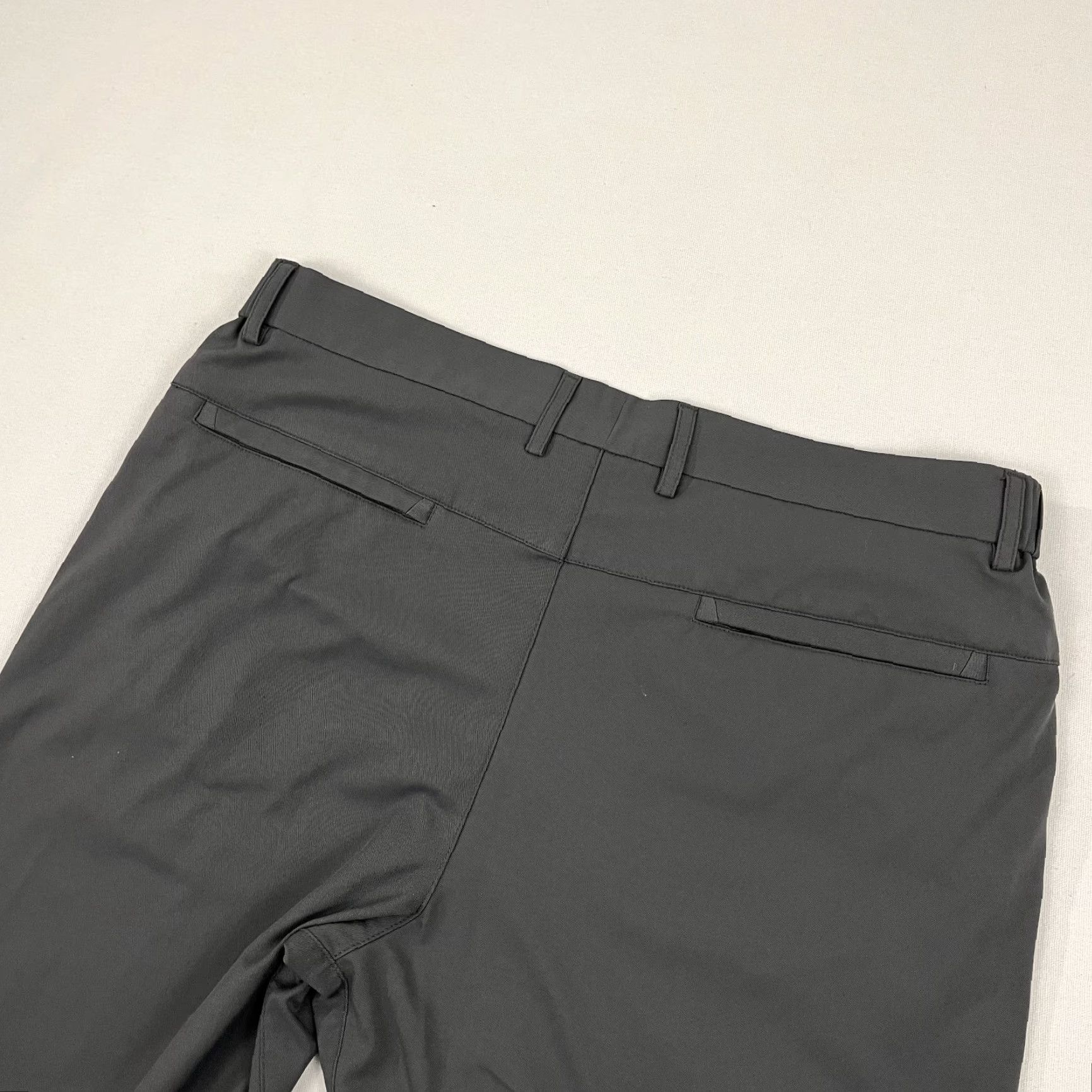 Vintage Jack Archer Jetsetter Tech Chino Pants Mens 35 x 27 Gray Slim Tapered 5-Pocket Business Travel Golf Pants Size US 35 - 7 Thumbnail