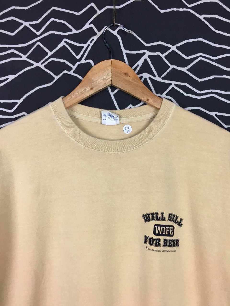 Vintage Vtg Crazy Shirt Hawaii Will Sell Wife For Beer Tee Size US L / EU 52-54 / 3 - 7 Thumbnail